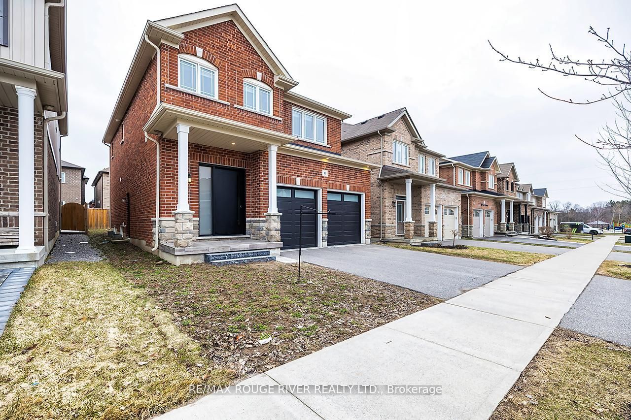 10 Moses Crescent, Clarington, ON L1C 0T7 photo 2