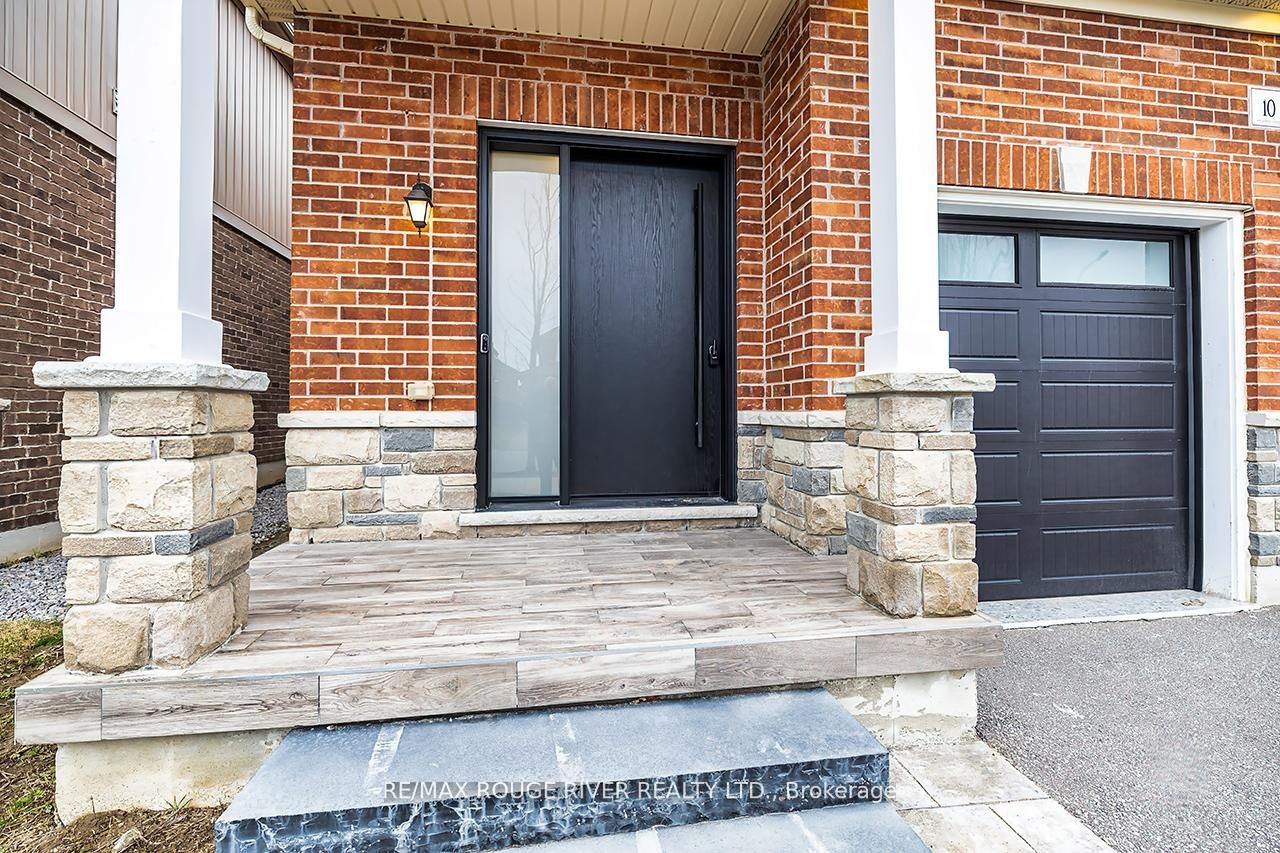 10 Moses Crescent, Clarington, ON L1C 0T7 photo 3