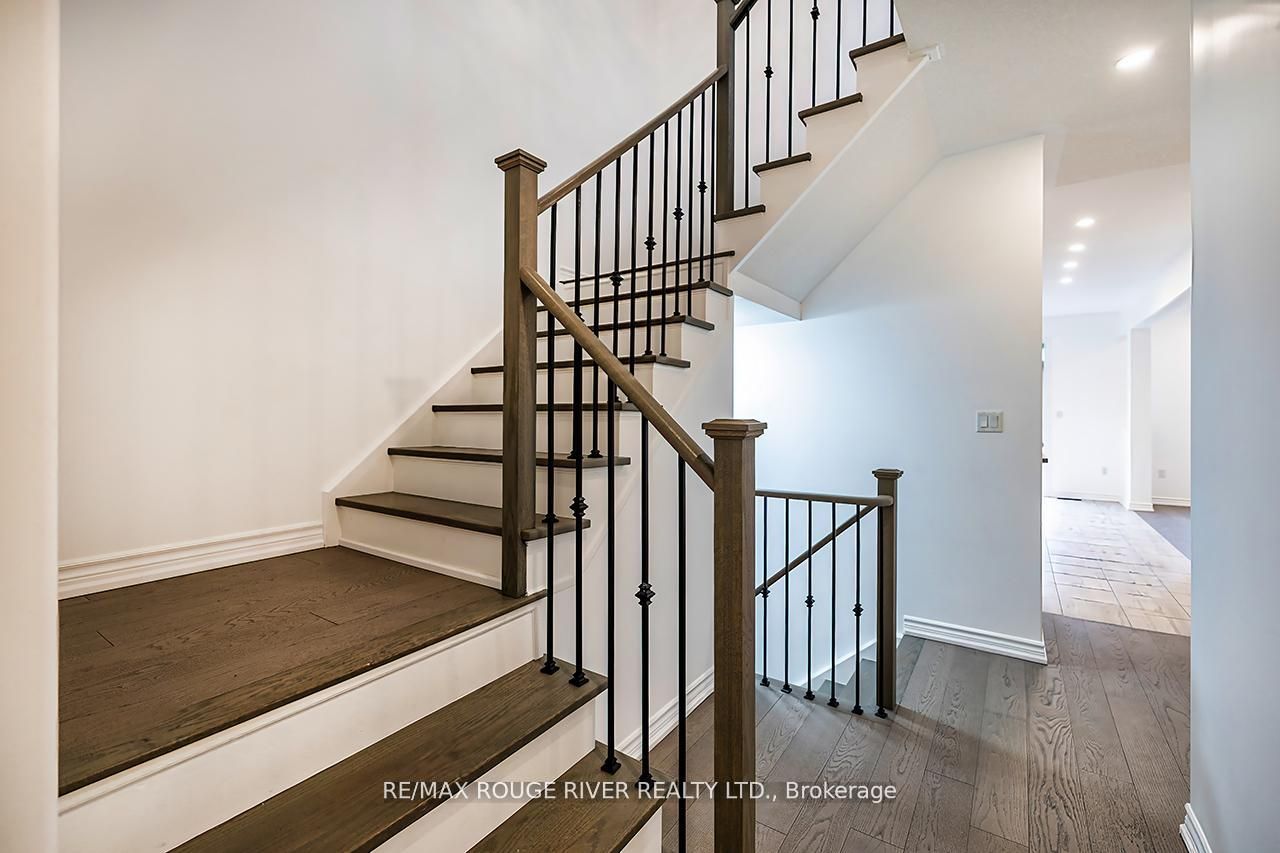 10 Moses Crescent, Clarington, ON L1C 0T7 photo 5