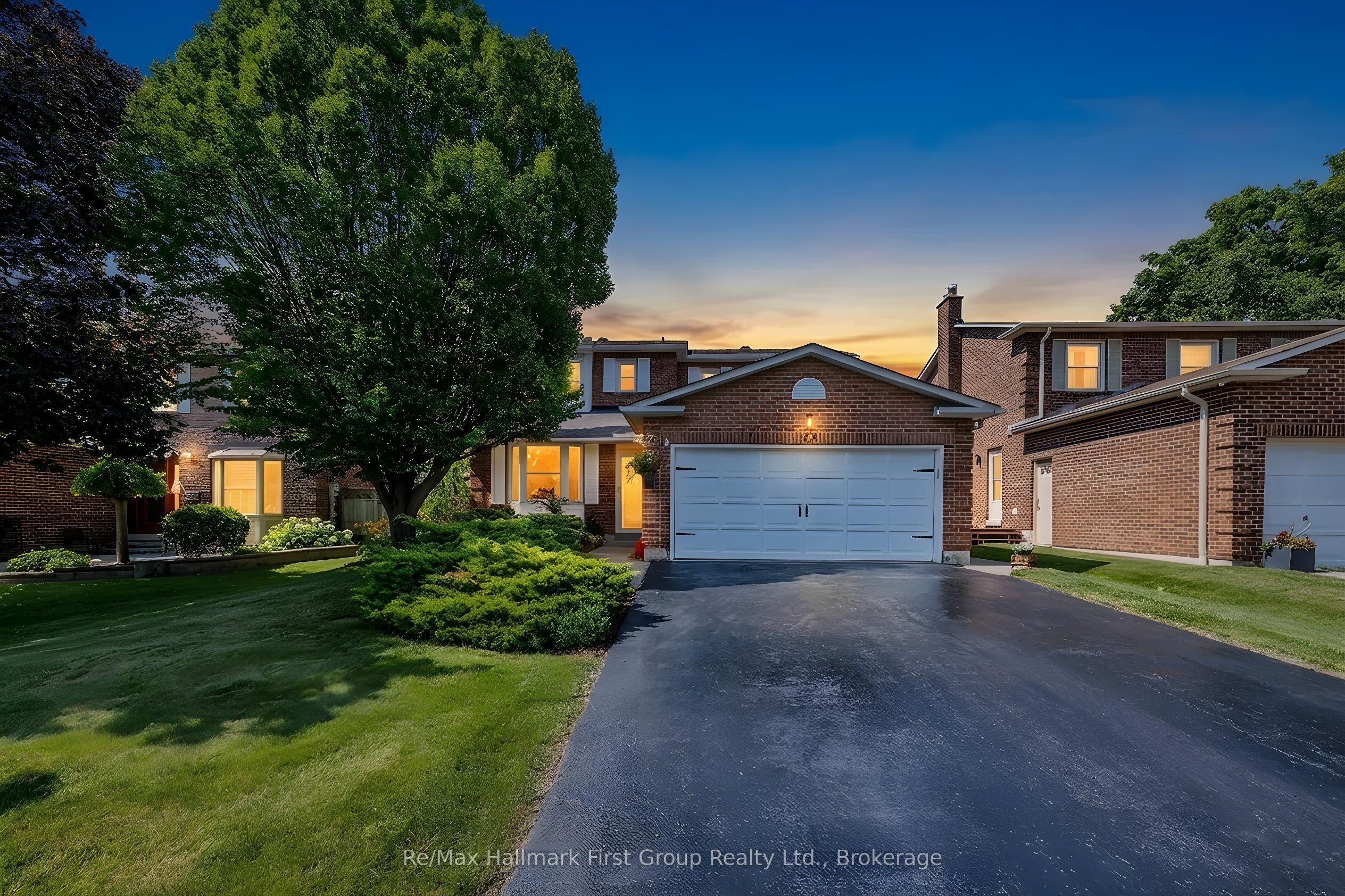 22 Ladies College Drive, Whitby, ON L1N 6H3 photo 4