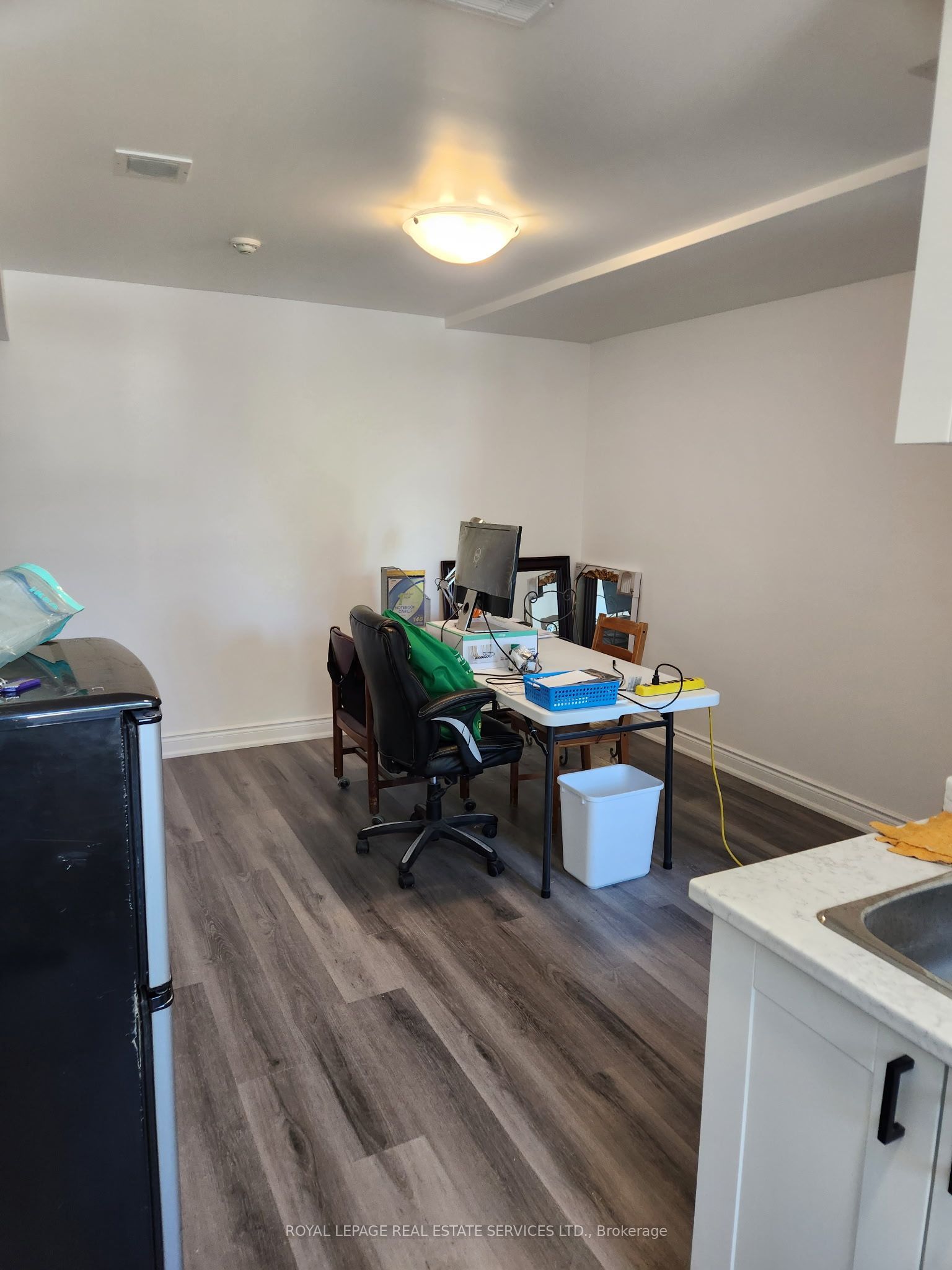 2820 Danforth Avenue 210, Toronto, ON M4C 1M1 photo 3