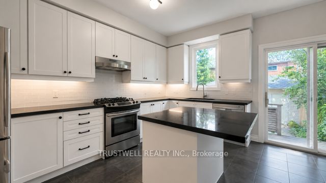 5B McGee Street, Toronto, ON M4M 2L1 photo 5