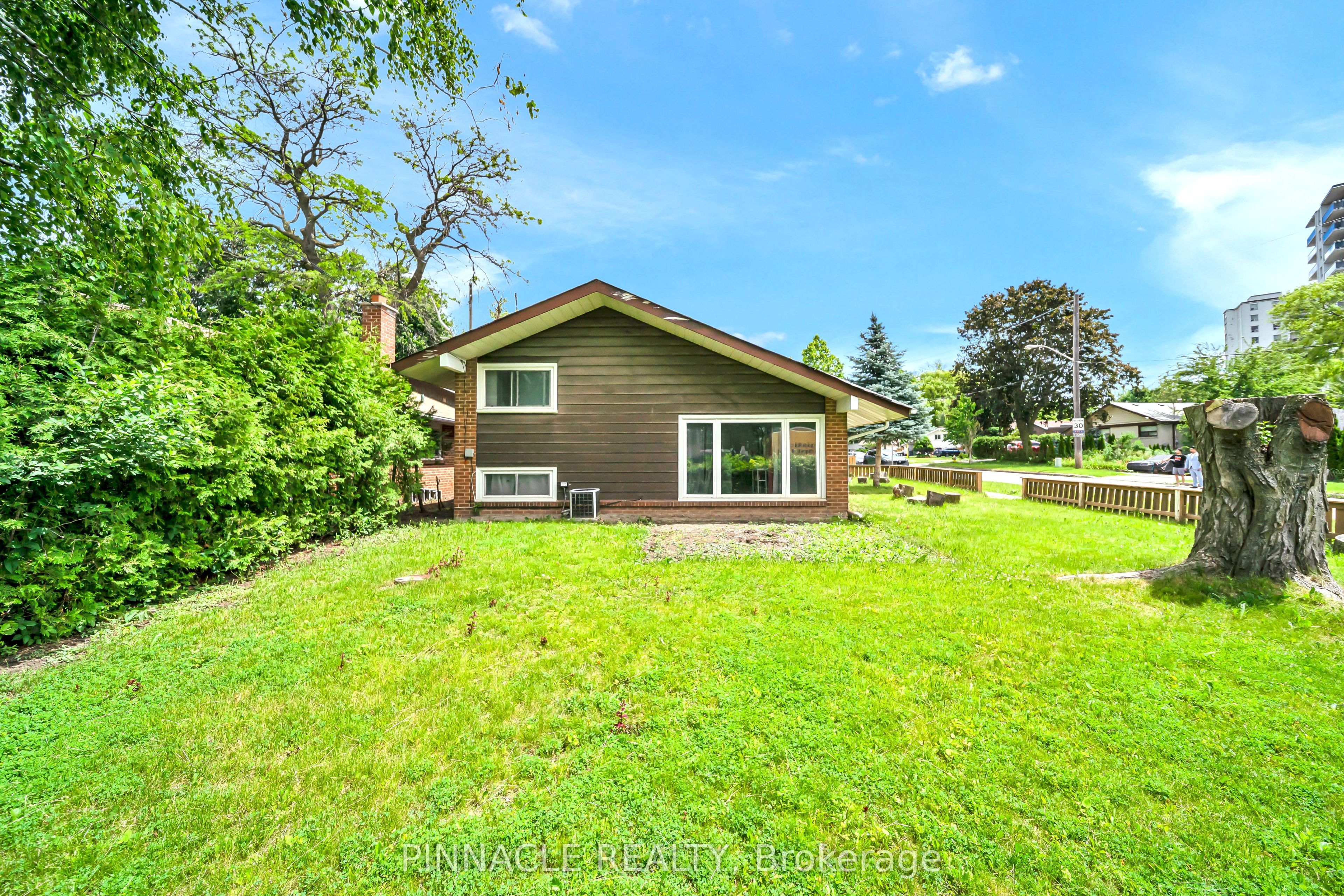 2 Ladysbridge Drive, Toronto, ON M1G 3H6 photo 4