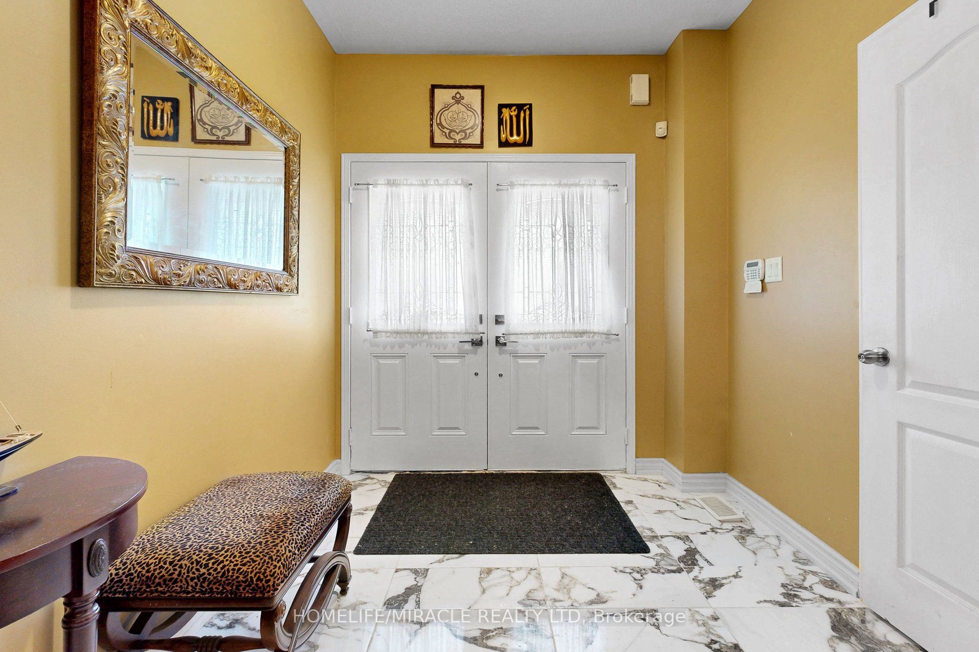 2003 Queensbury Drive, Oshawa, ON L1K 0S1 photo 3