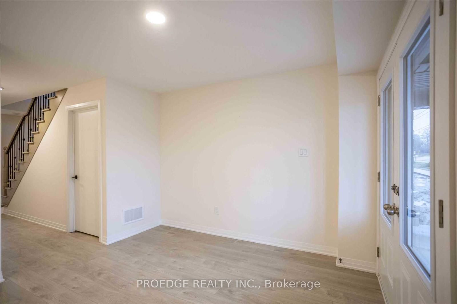 82 Ambereen Place, Clarington, ON L1C 7H5 photo 4