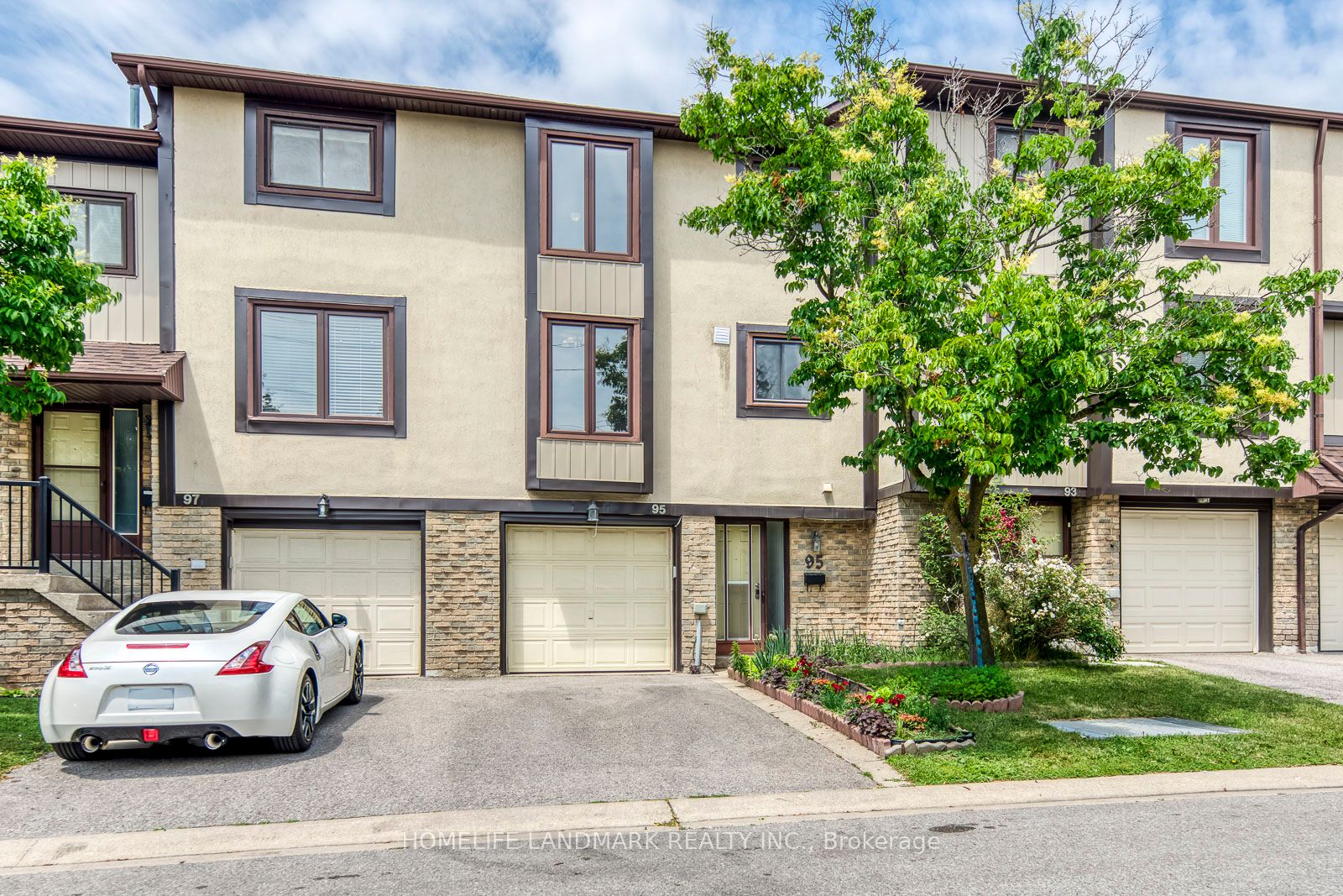 29 Fundy Bay Boulevard 95, Toronto, ON M1W 3A2 photo 2