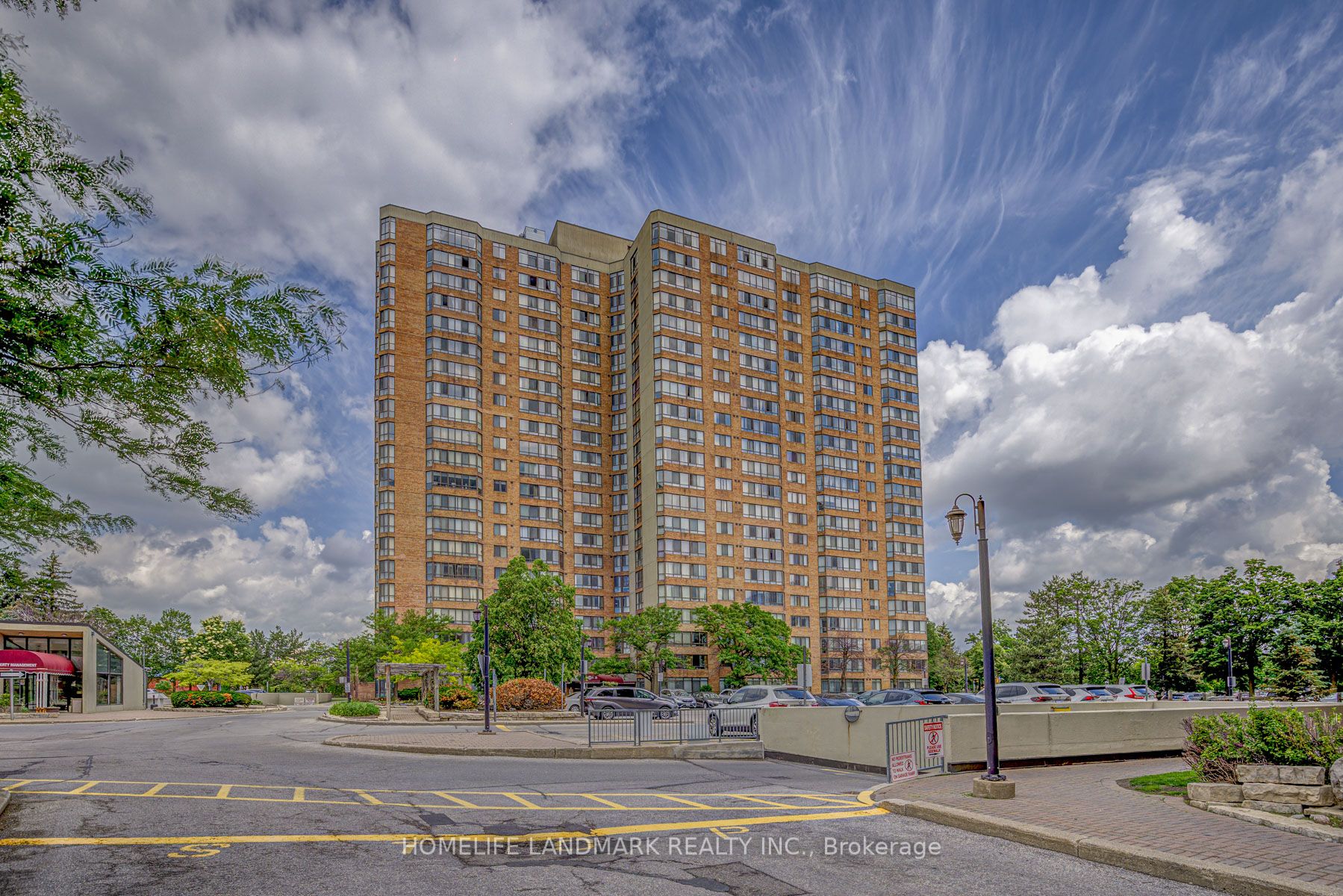 25 Bamburgh Circle 2142, Toronto, ON M1W 3W2