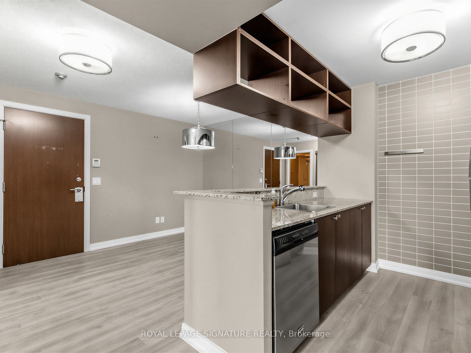 151 Village Green Square 607, Toronto, ON M1S 0K5 photo 2
