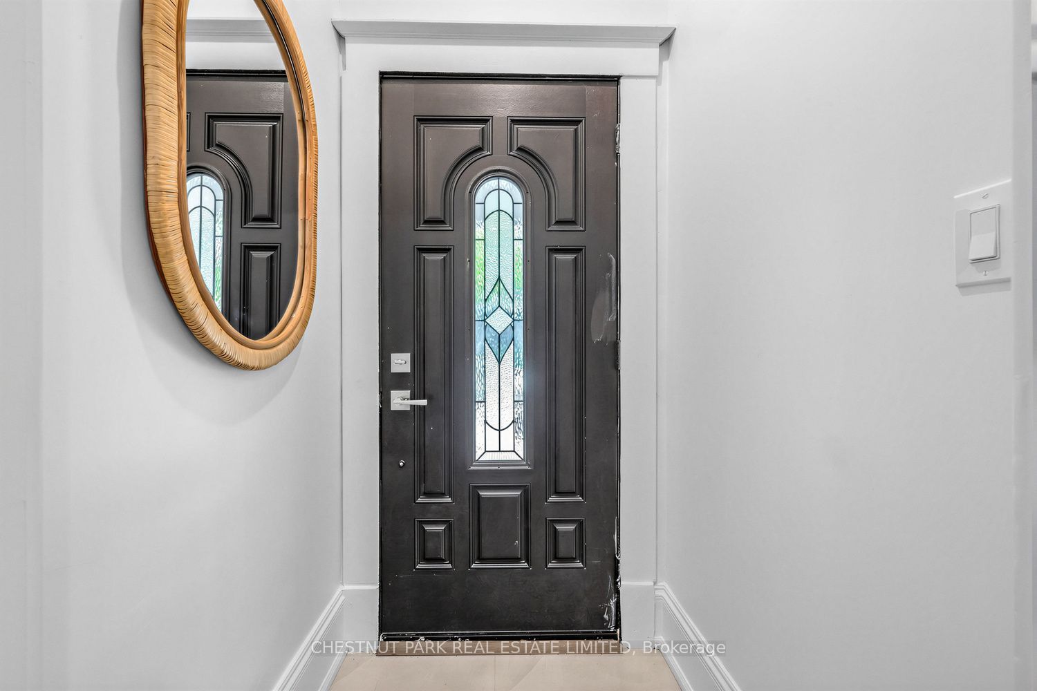 89 Dearbourne Avenue, Toronto, ON M4K 1M6 photo 3