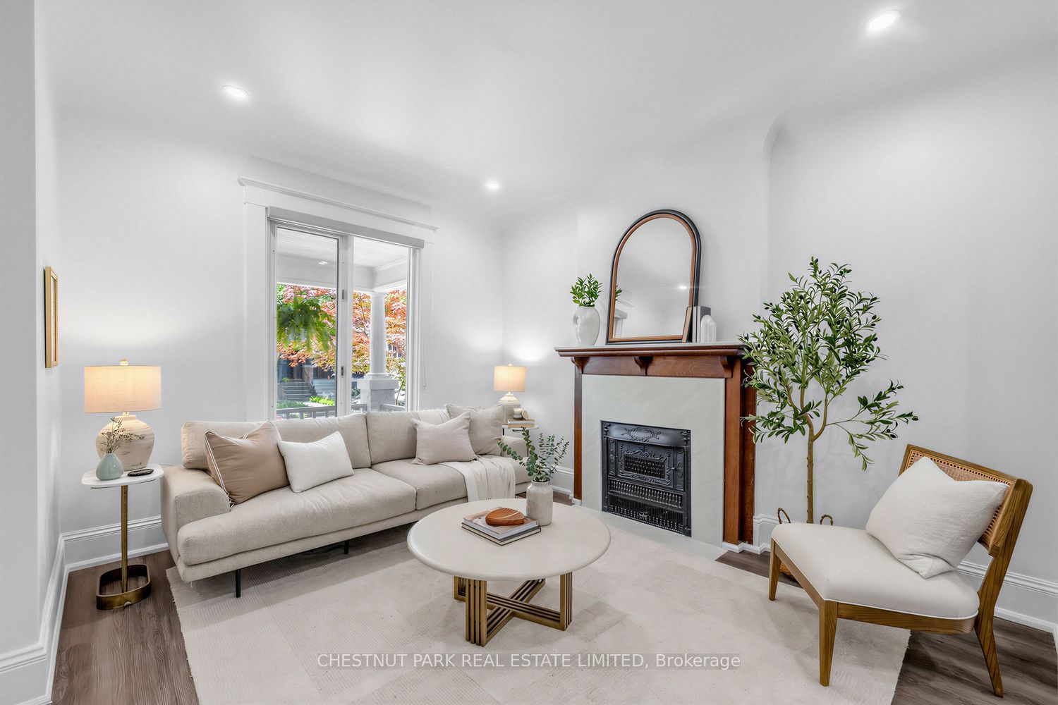 89 Dearbourne Avenue, Toronto, ON M4K 1M6 photo 5