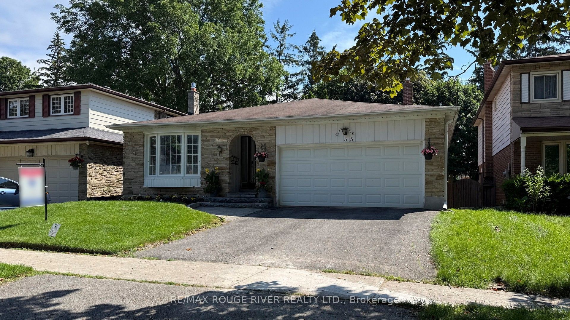 33 Pepper Tree Drive, Toronto, ON M1C 1Y5 photo 3
