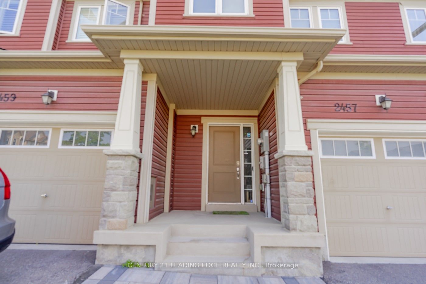 2457 Hill Rise Street, Oshawa, ON L1L 0J5 photo 4