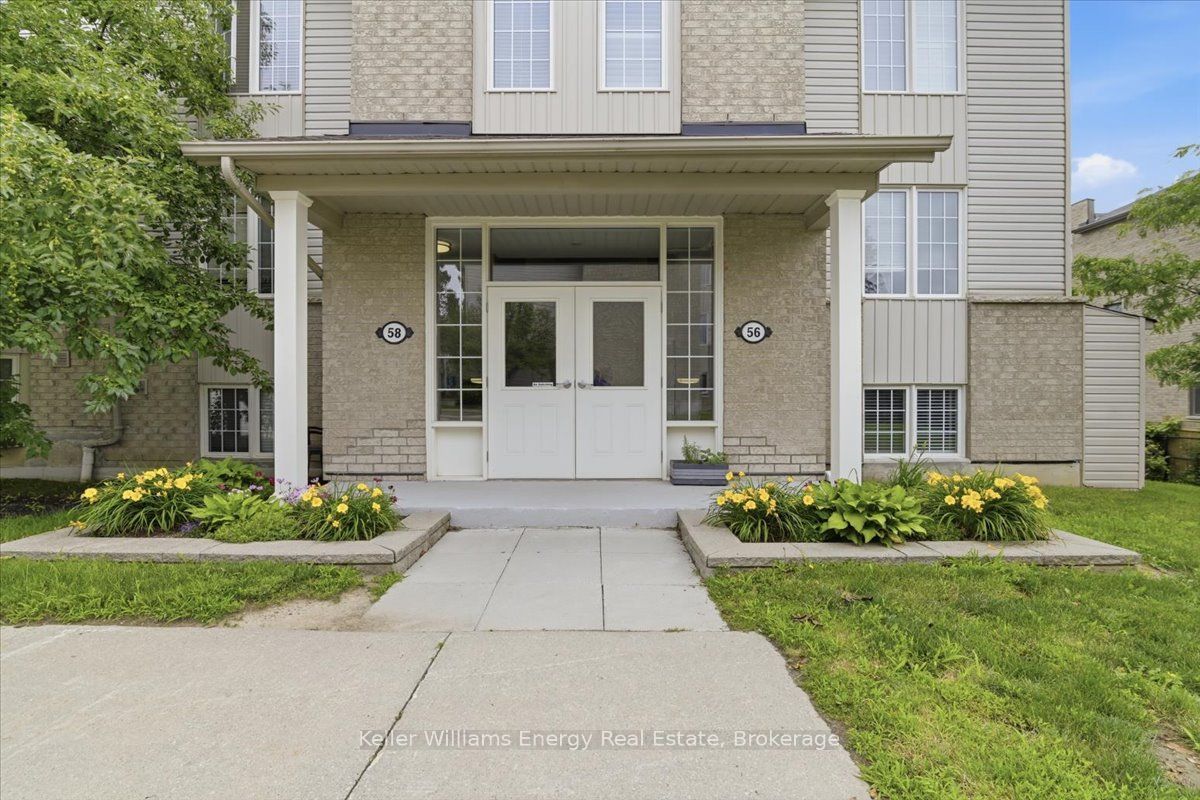 56 Petra Way 1, Whitby, ON L1R 0A4 photo 2