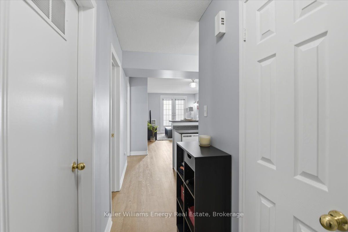 56 Petra Way 1, Whitby, ON L1R 0A4 photo 5