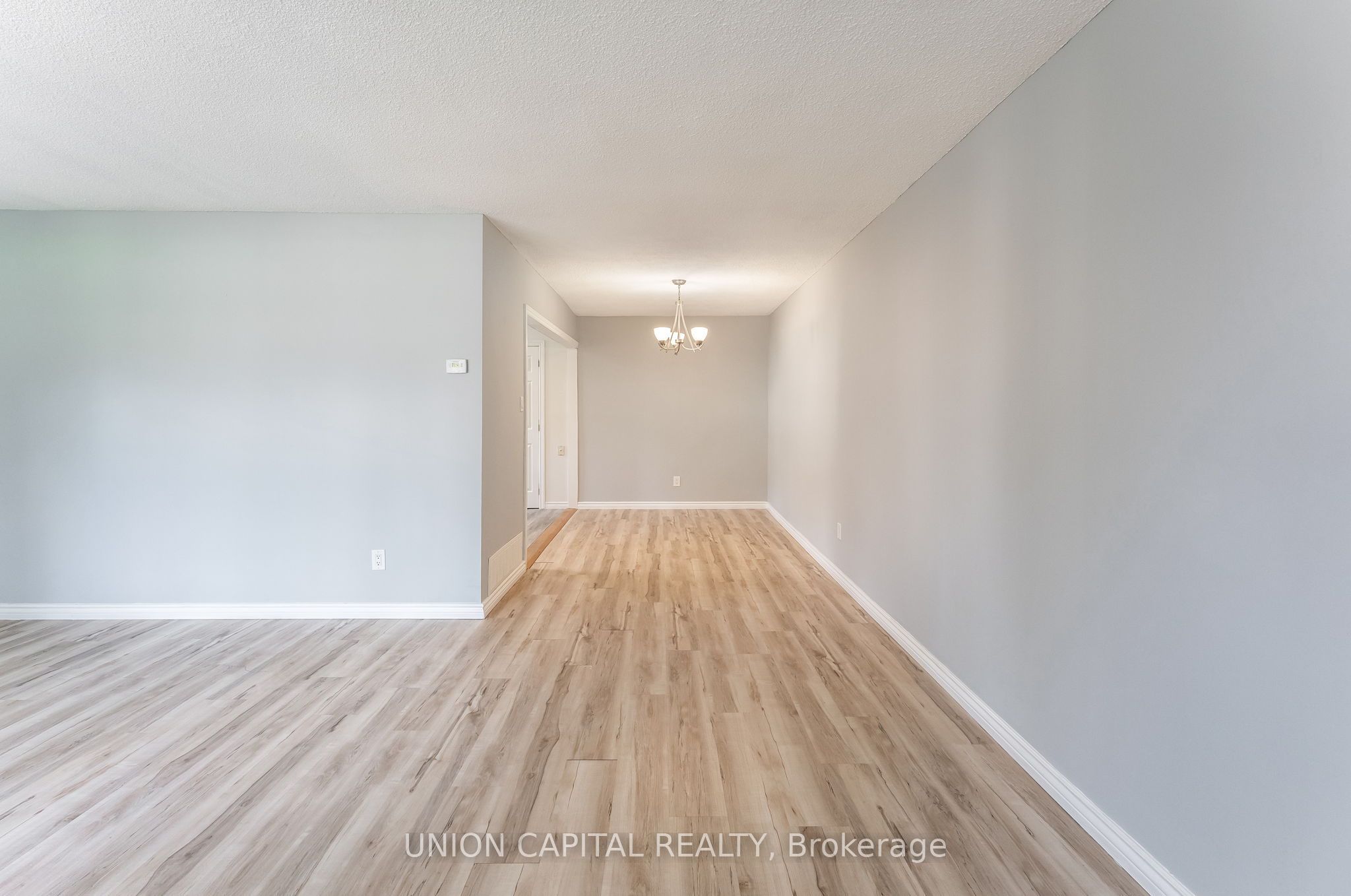 443 Brest Court, Oshawa, ON L1H 5X7 photo 3