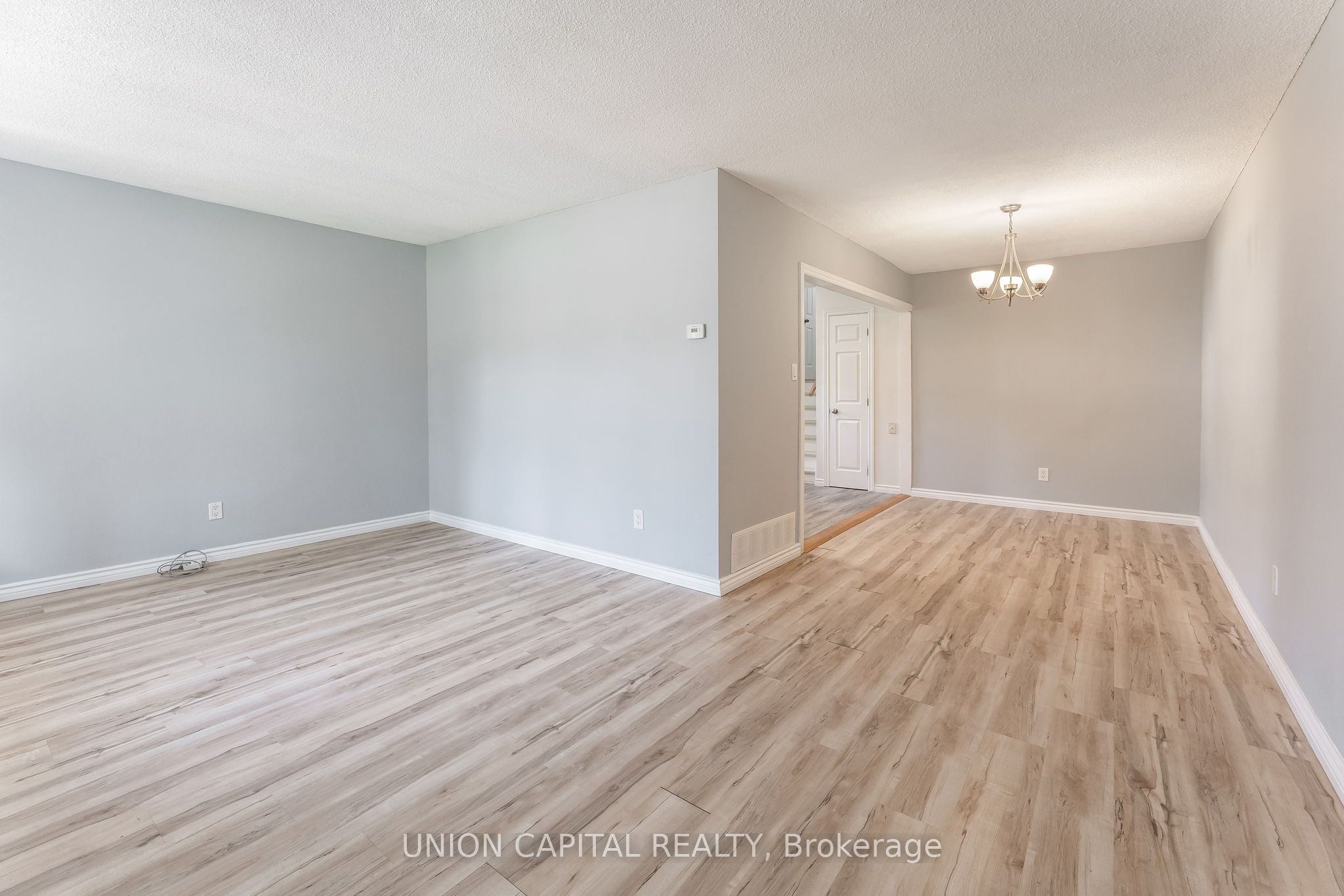 443 Brest Court, Oshawa, ON L1H 5X7 photo 4