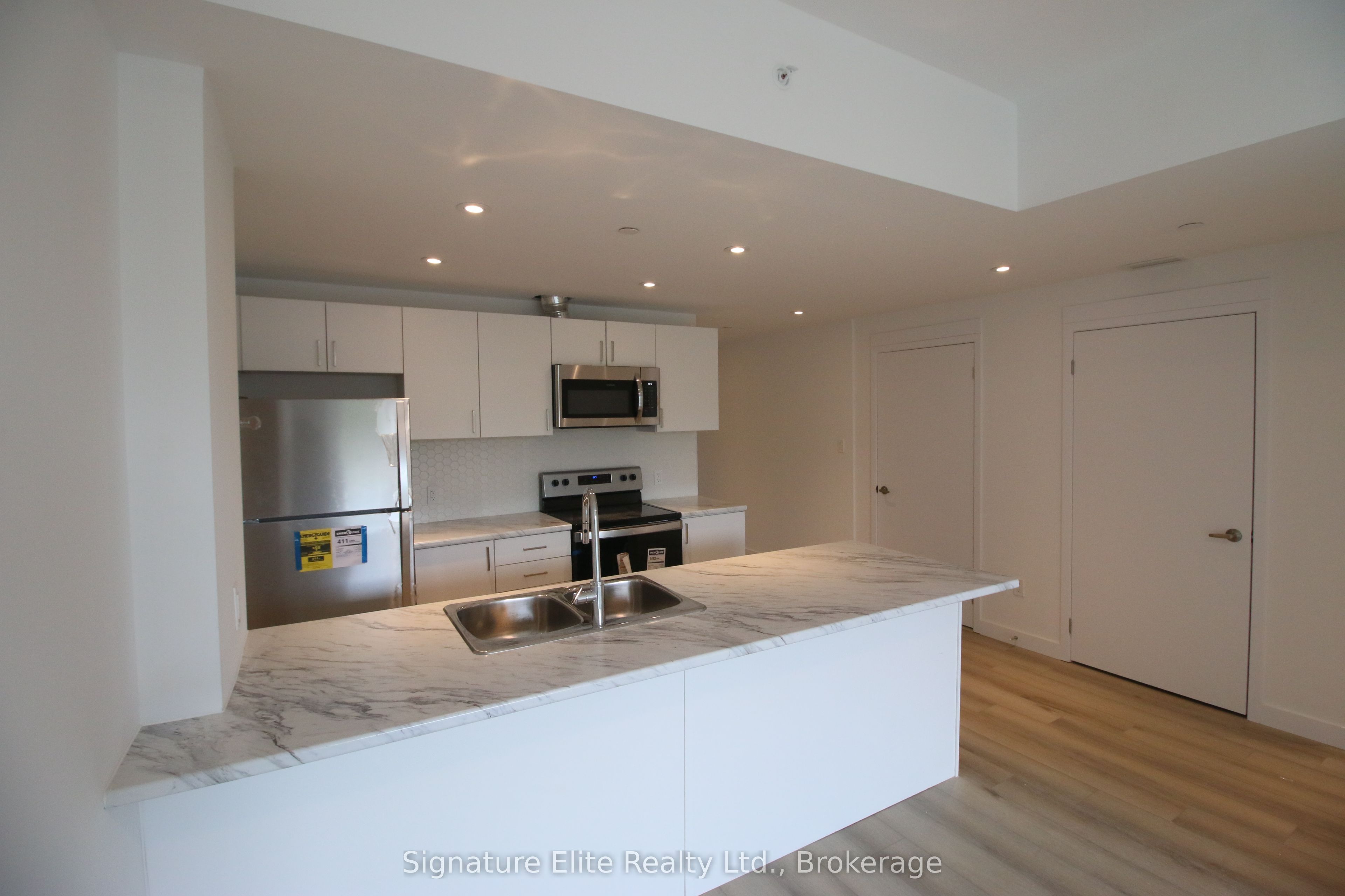 2382 Kingston Road 206, Toronto, ON M1N 0C5 photo 4