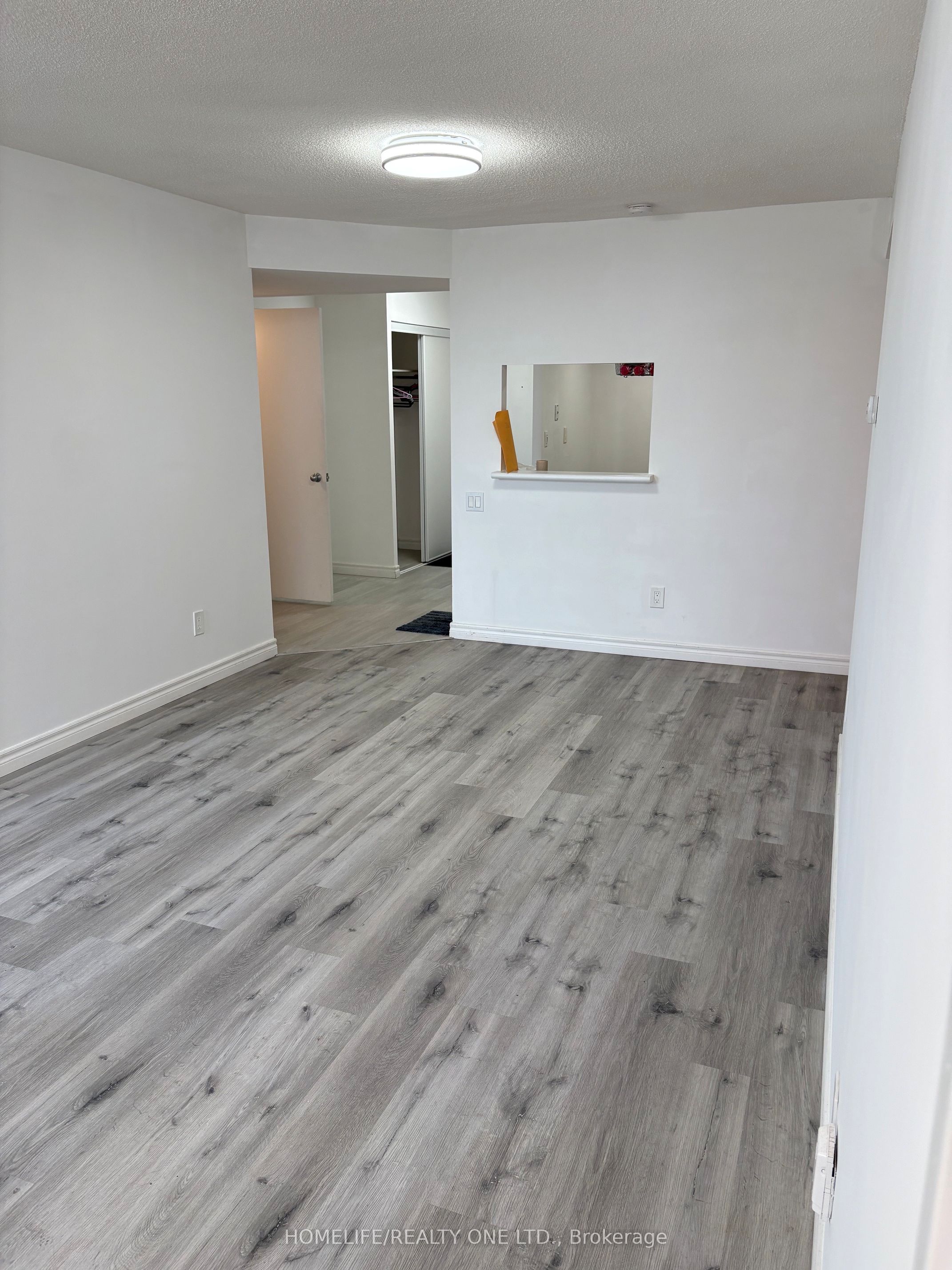2466 Eglinton Avenue E 202, Toronto, ON M1K 5J8 photo 2