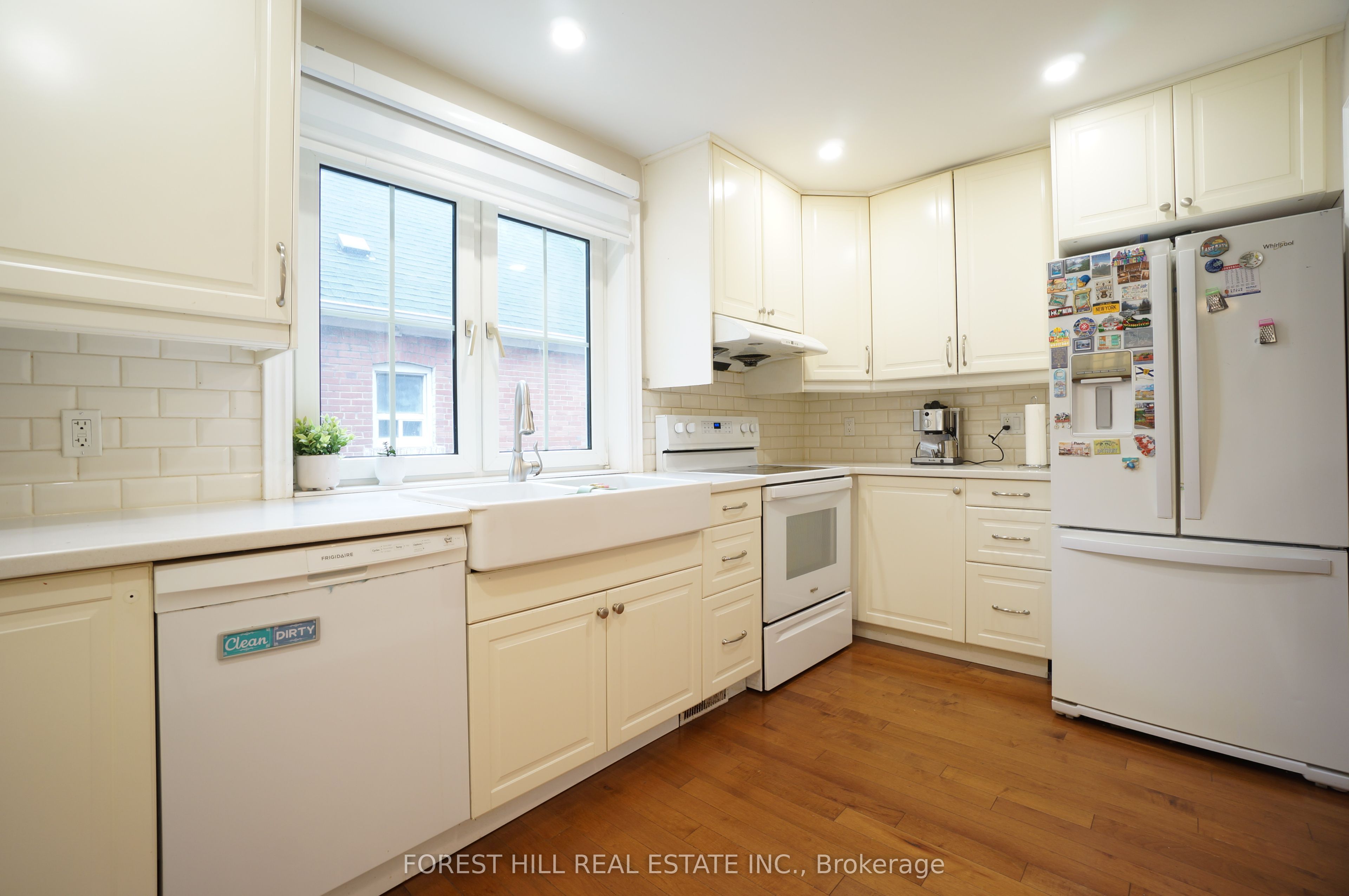 7 Twin Pauls Crescent, Toronto, ON M1R 3Z6 photo 5