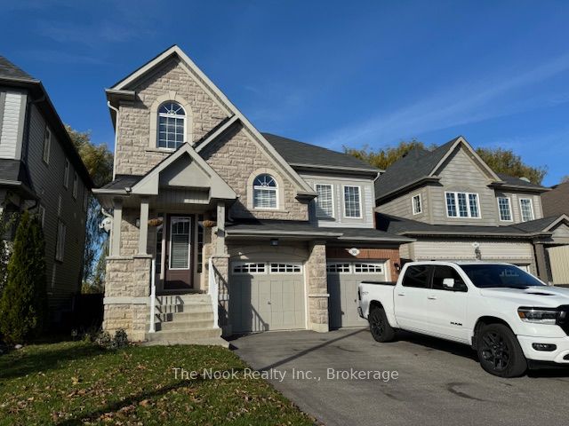 108 Milligan Street, Clarington, ON L1B 0B5 photo 2