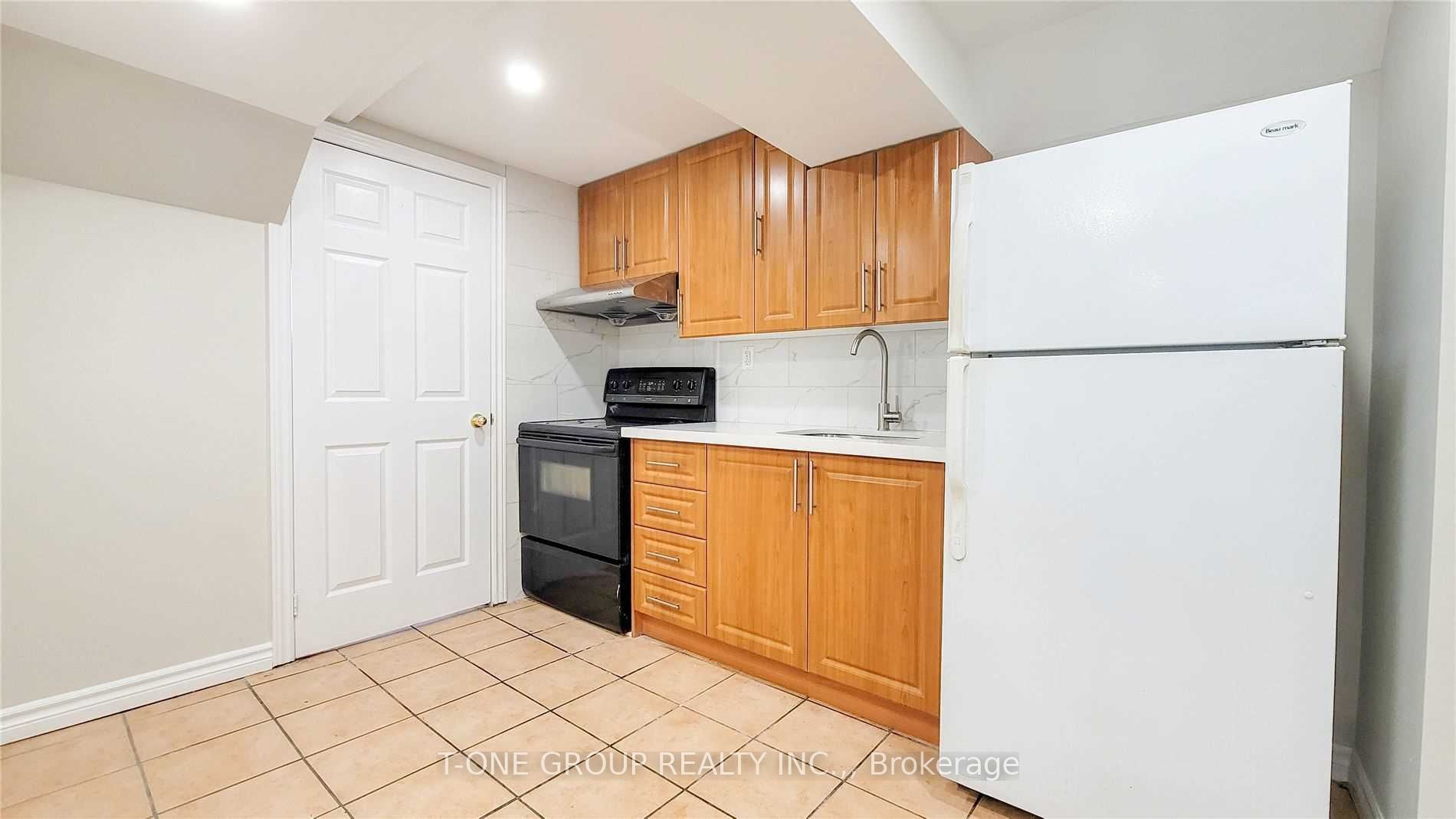 97 Briarscross Boulevard Bsmt, Toronto, ON M1S 3K6 photo 4