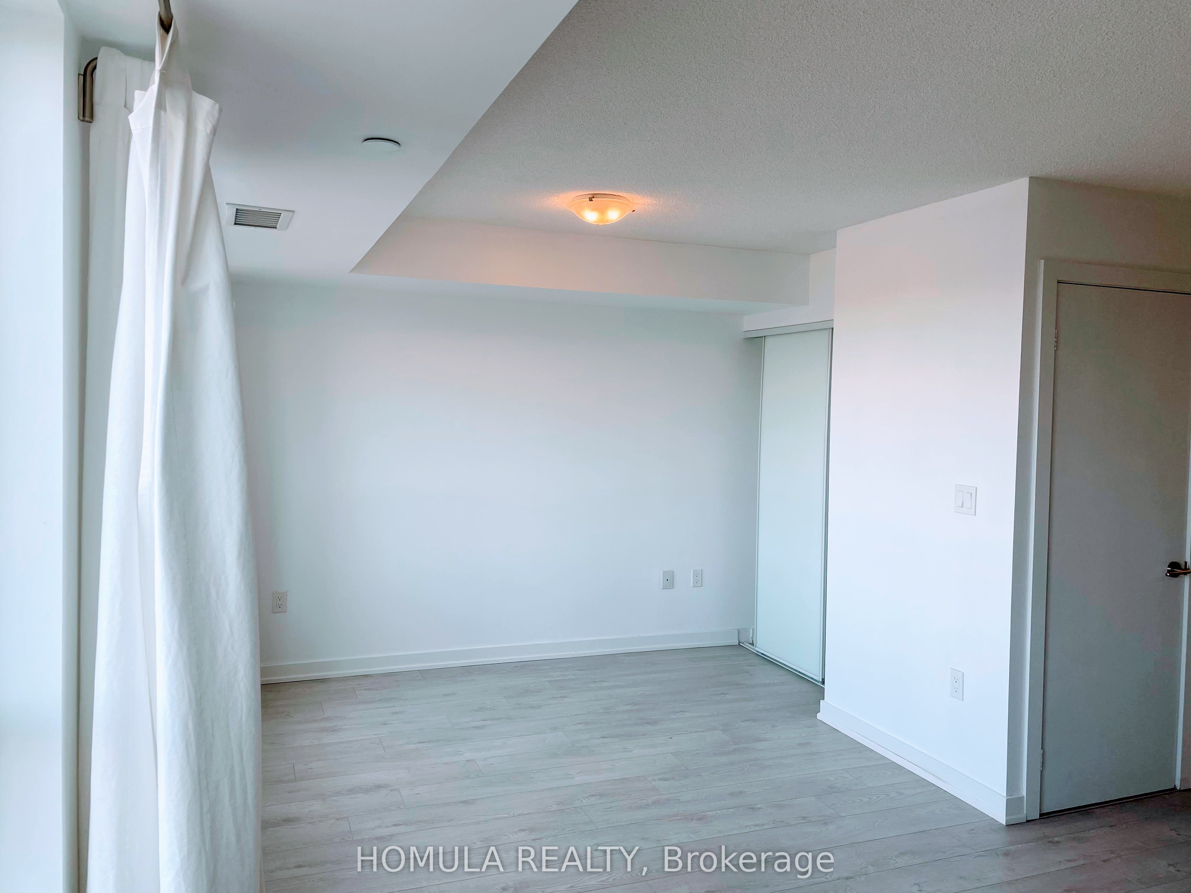 1346 Danforth Road 1113, Toronto, ON M1J 0A9 photo 4