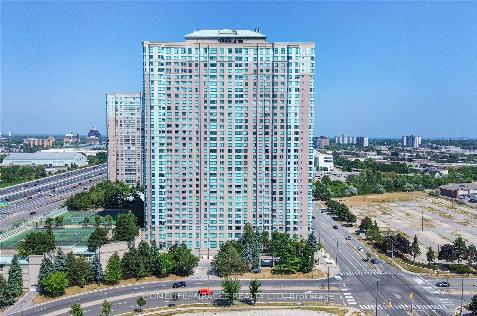 68 Corporate Drive 3521, Toronto, ON M1H 3H3
