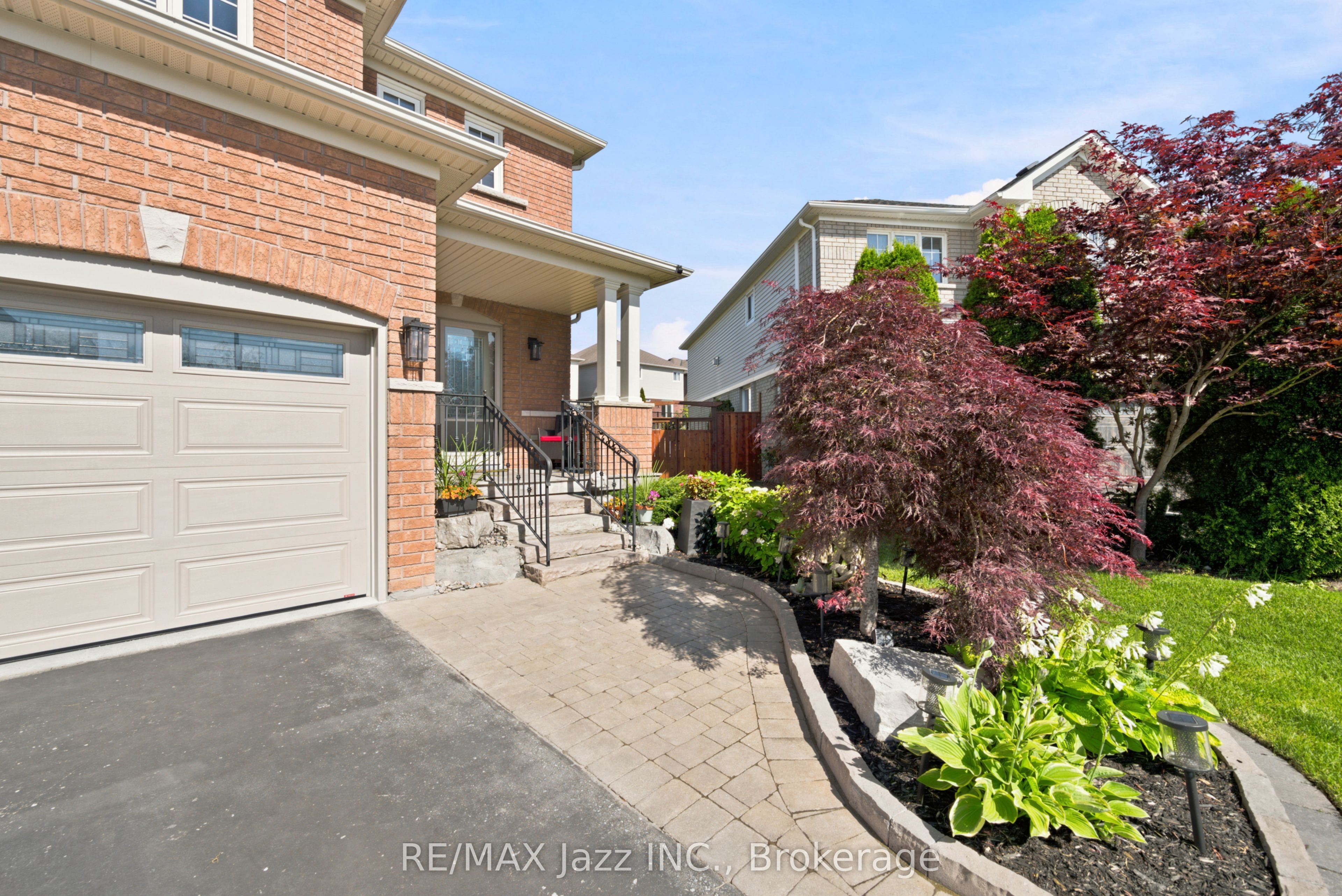 1824 Birchview Drive, Oshawa, ON L1K 3B9 photo 3