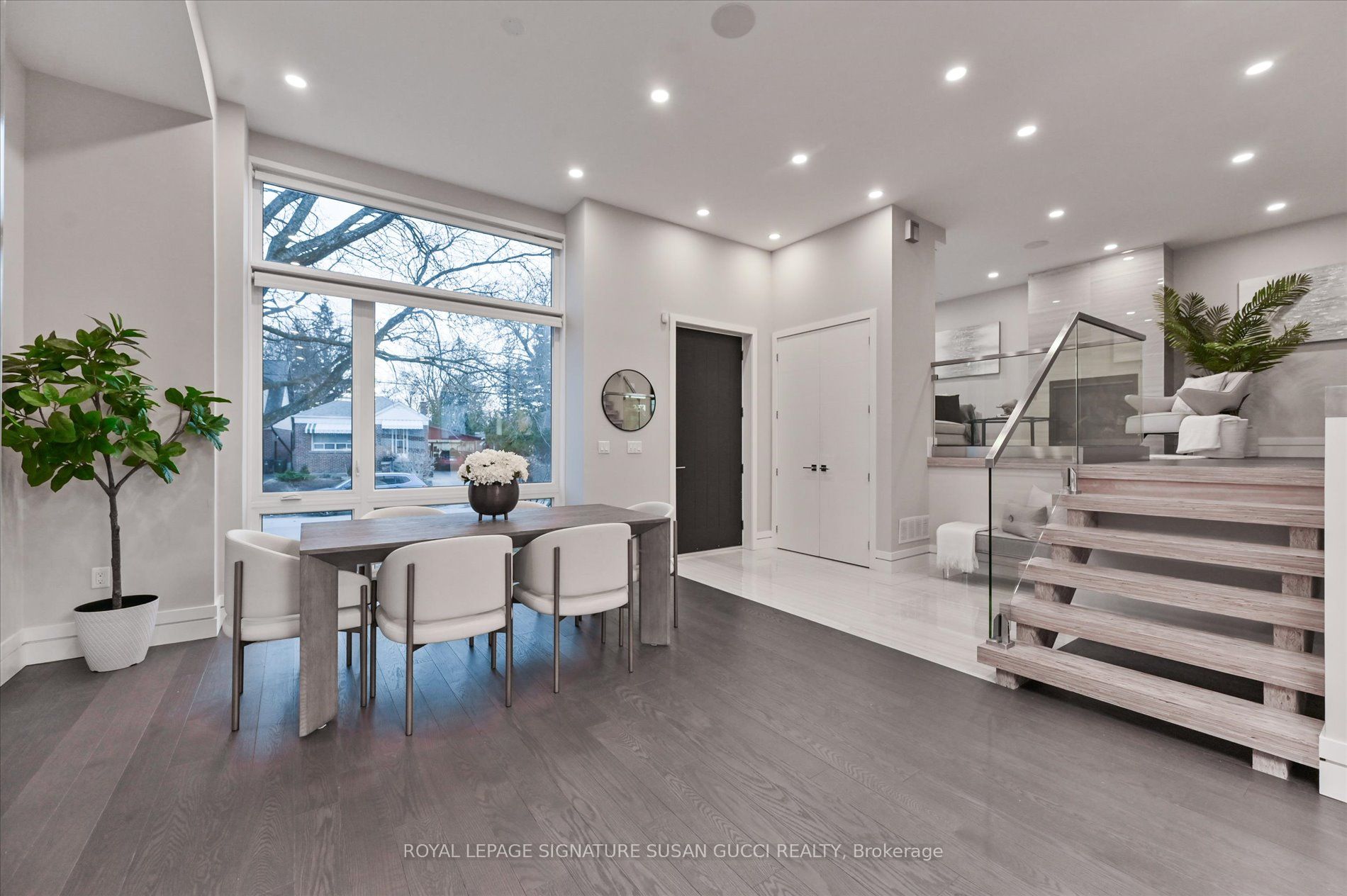 18 Ferris Road, Toronto, ON M4B 1G1 photo 5