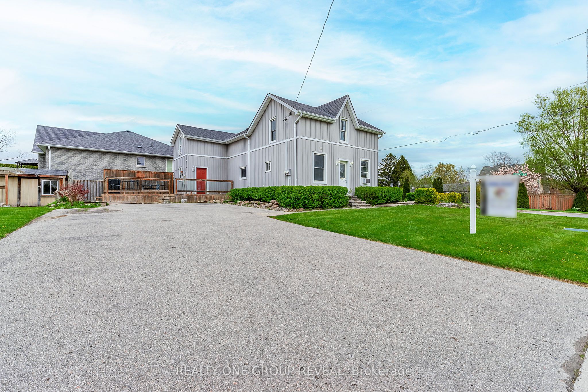 1524 Nash Road, Clarington, ON L1E 2K8 photo 2