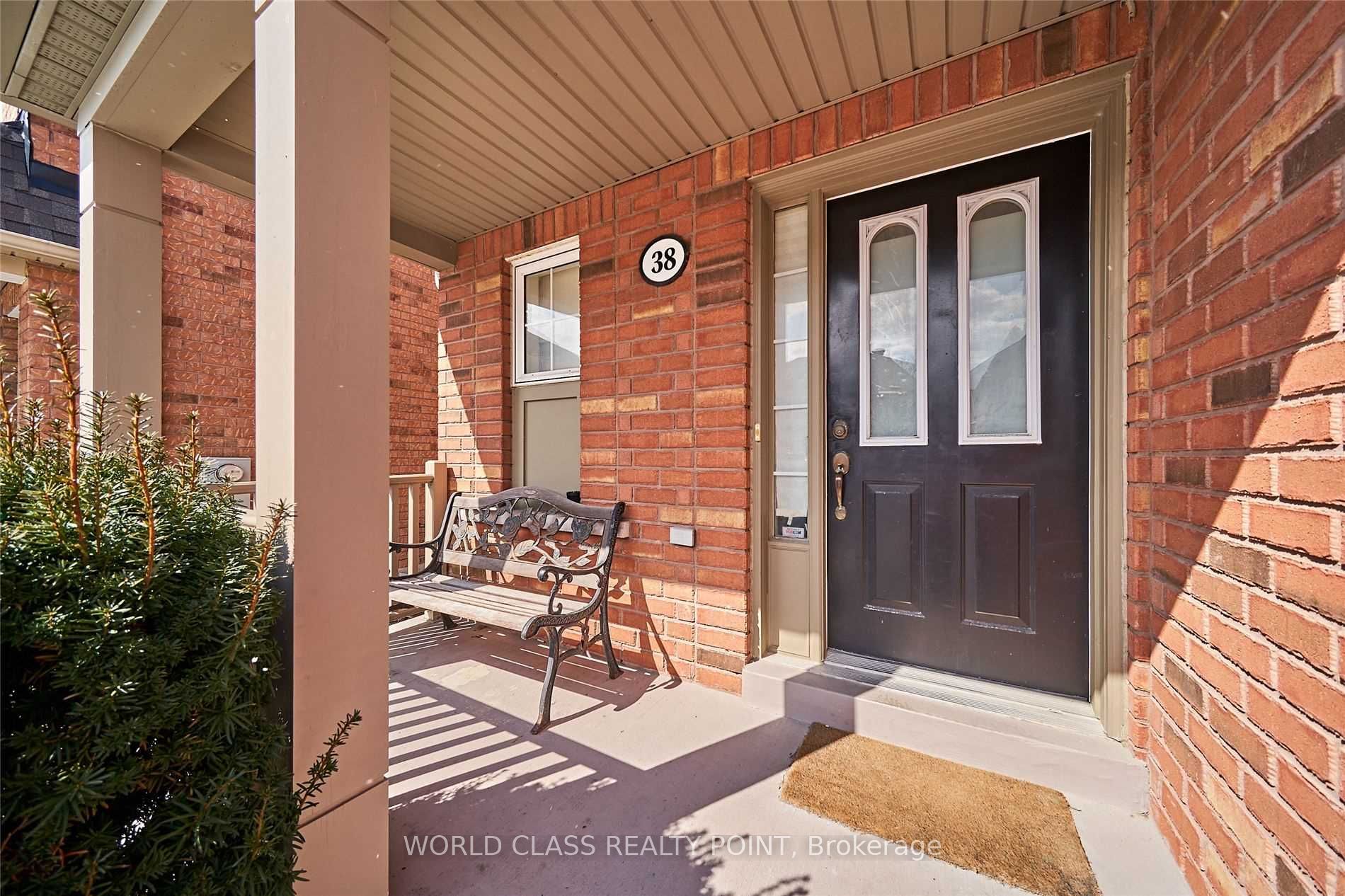 38 Tansley Crescent, Ajax, ON L1Z 1Y5 photo 2