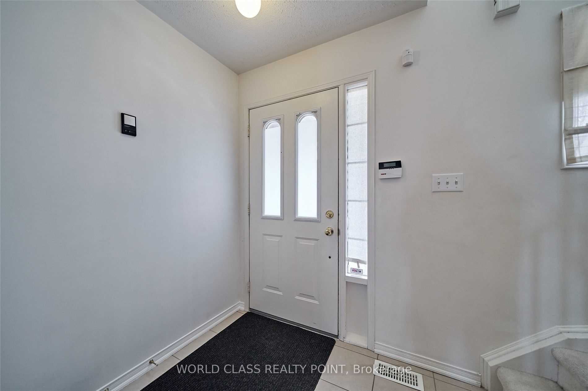 38 Tansley Crescent, Ajax, ON L1Z 1Y5 photo 3