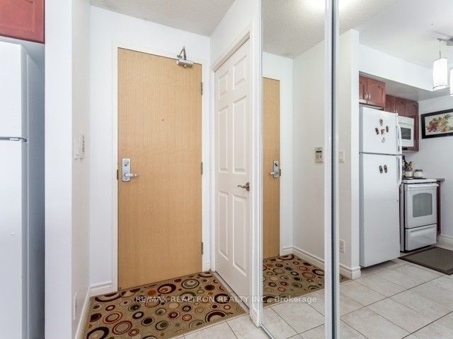 68 Grangeway Avenue 908, Toronto, ON M1H 0A1 photo 2