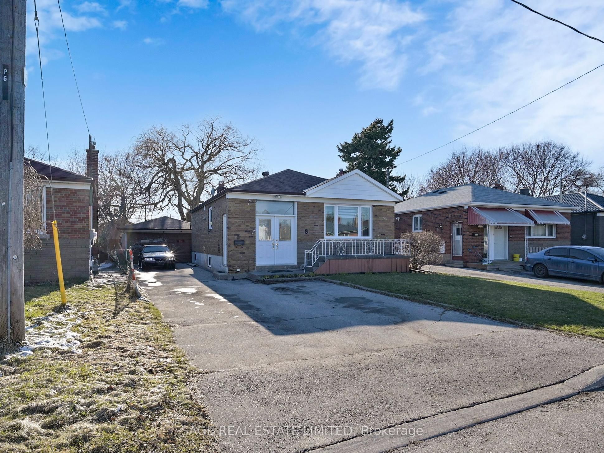 8 Lombardy Crescent, Toronto, ON M1K 4N8 photo 3