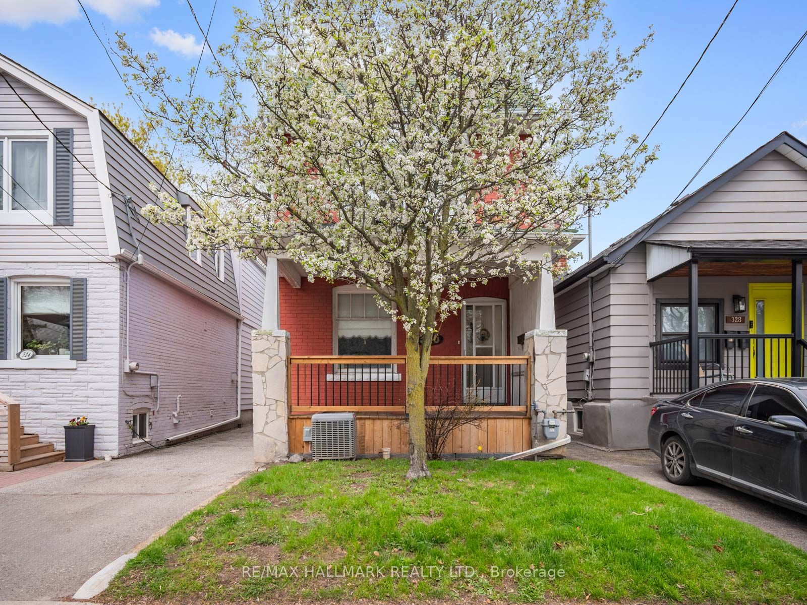 326 Cedarvale Avenue, Toronto, ON M4C 4K4 photo 2