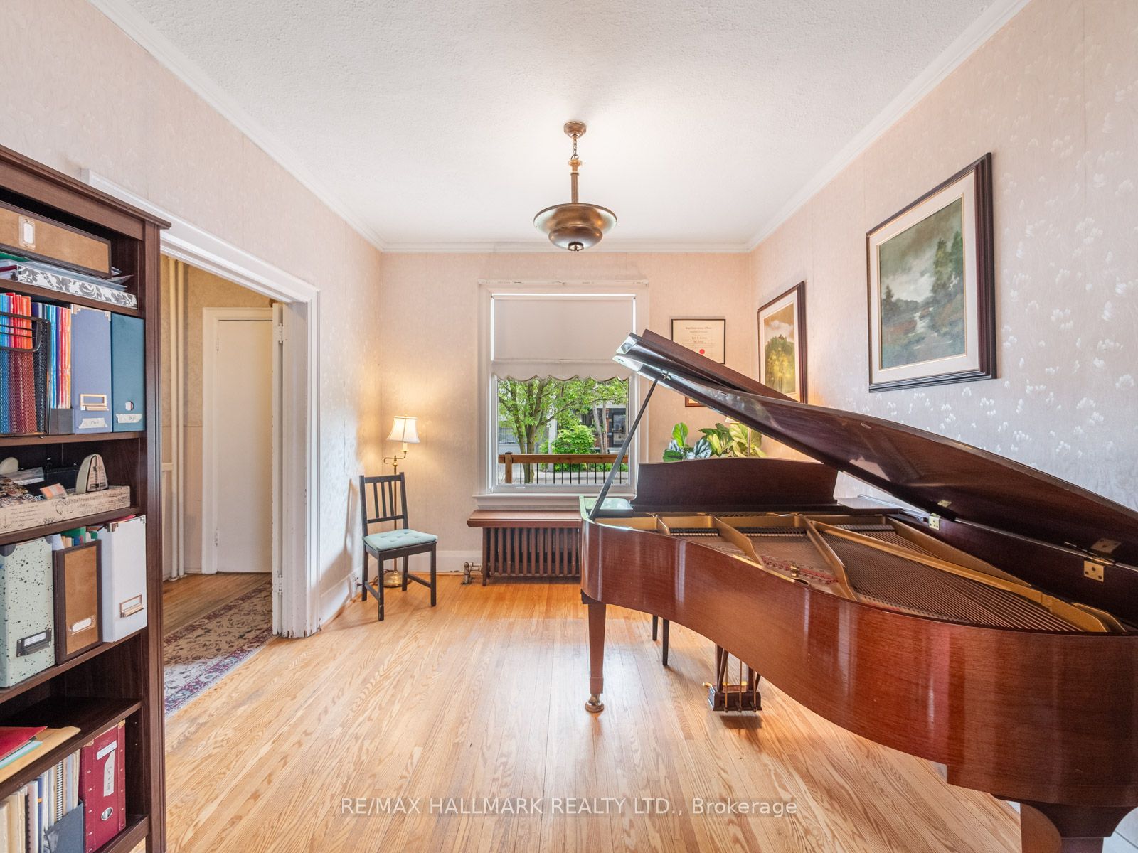 326 Cedarvale Avenue, Toronto, ON M4C 4K4 photo 4