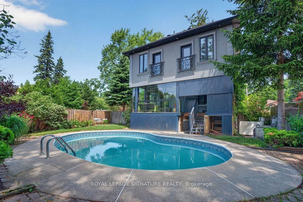 32 Cliffcrest Drive, Toronto, ON M1M 2K2 photo 4
