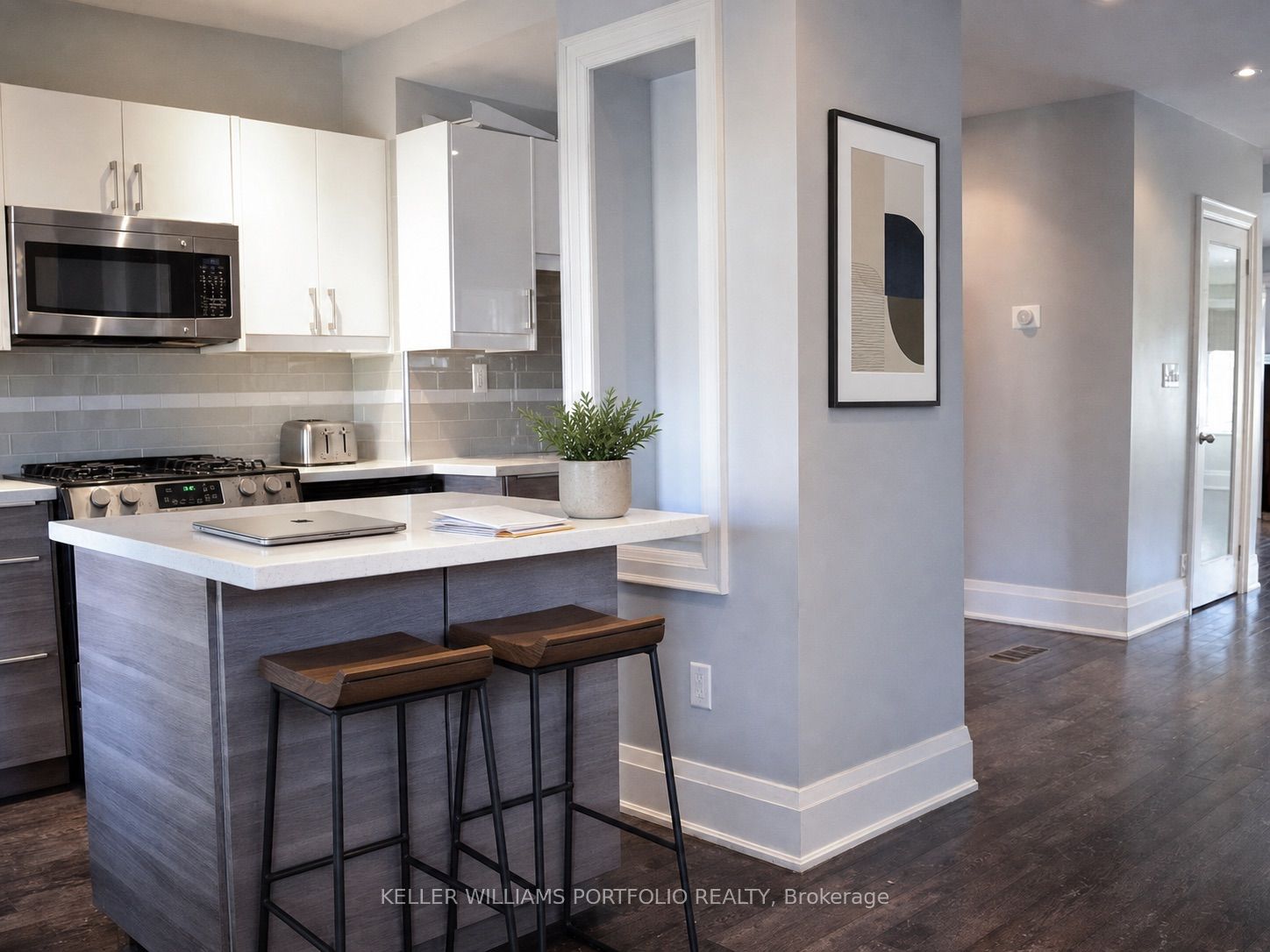 71 Chisholm Avenue, Toronto, ON M4C 4V1 photo 5