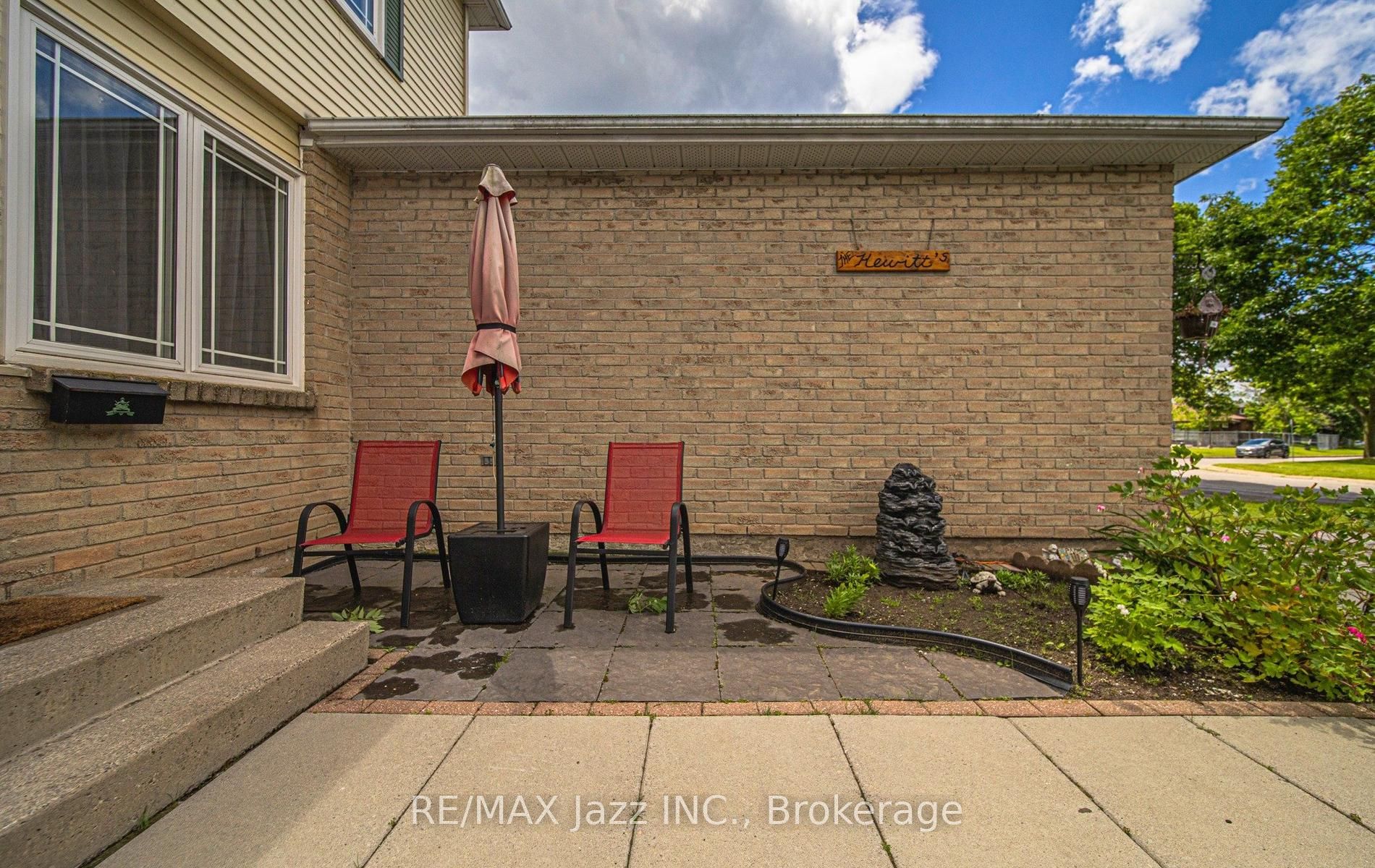1387 Ritson Road S, Oshawa, ON L1J 7M3 photo 2