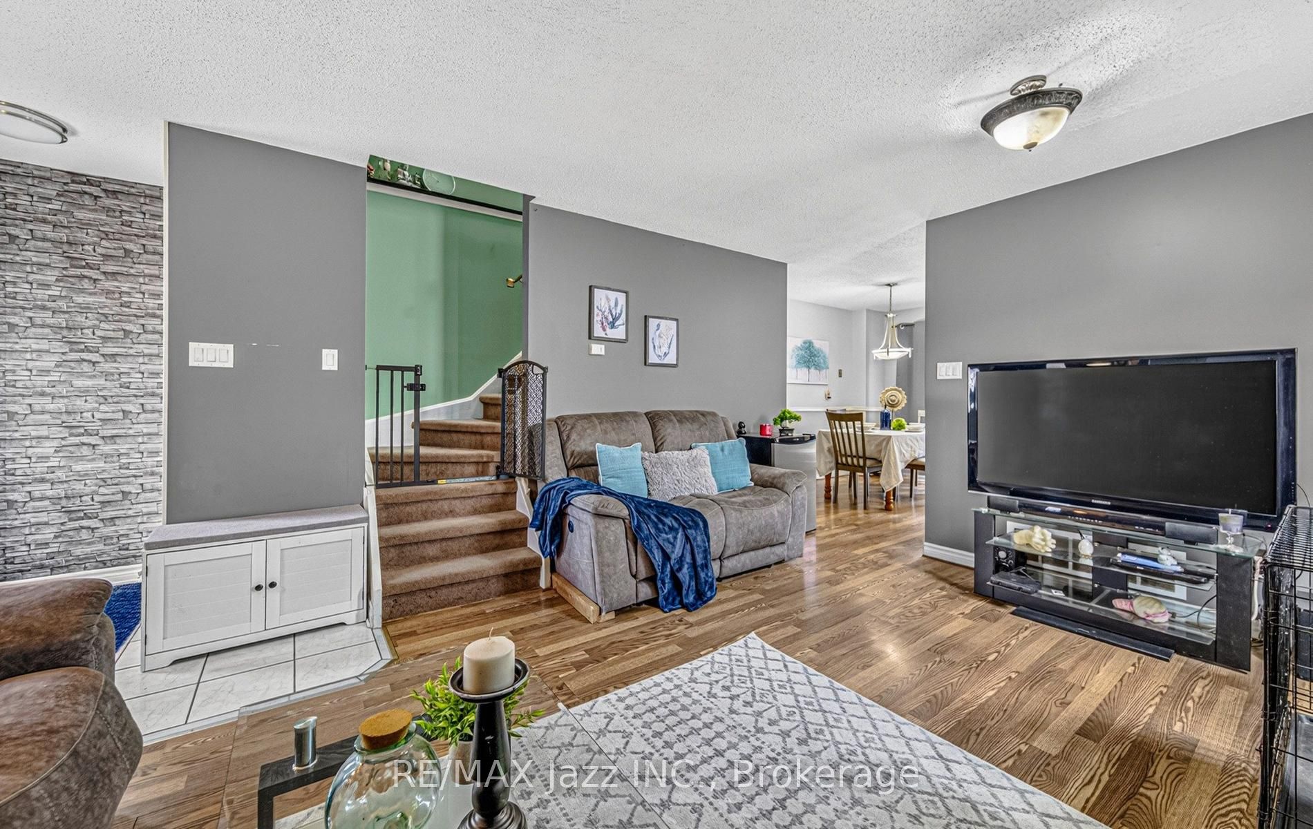 1387 Ritson Road S, Oshawa, ON L1J 7M3 photo 4