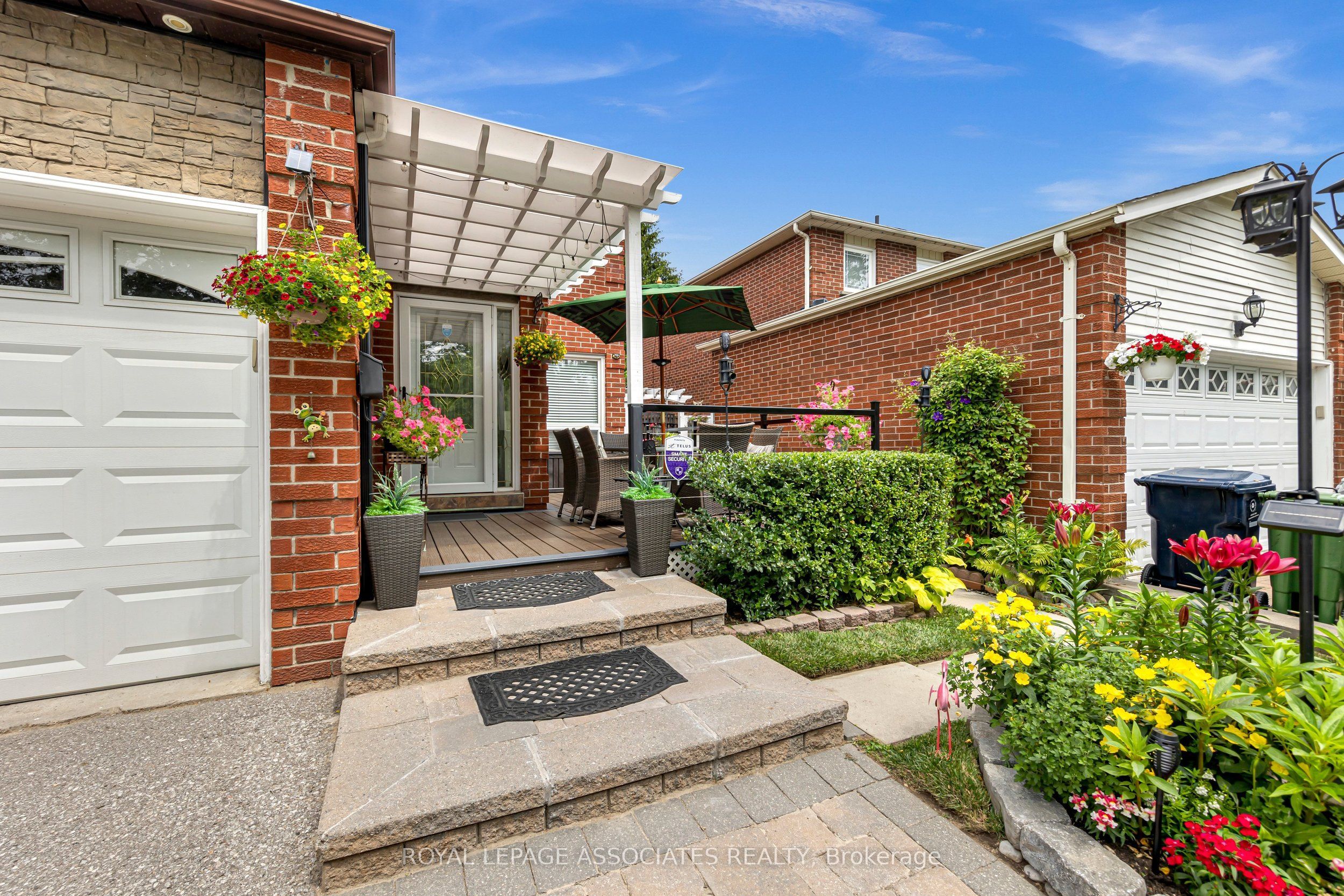 4 Apsco Avenue, Toronto, ON M1E 5A8 photo 2