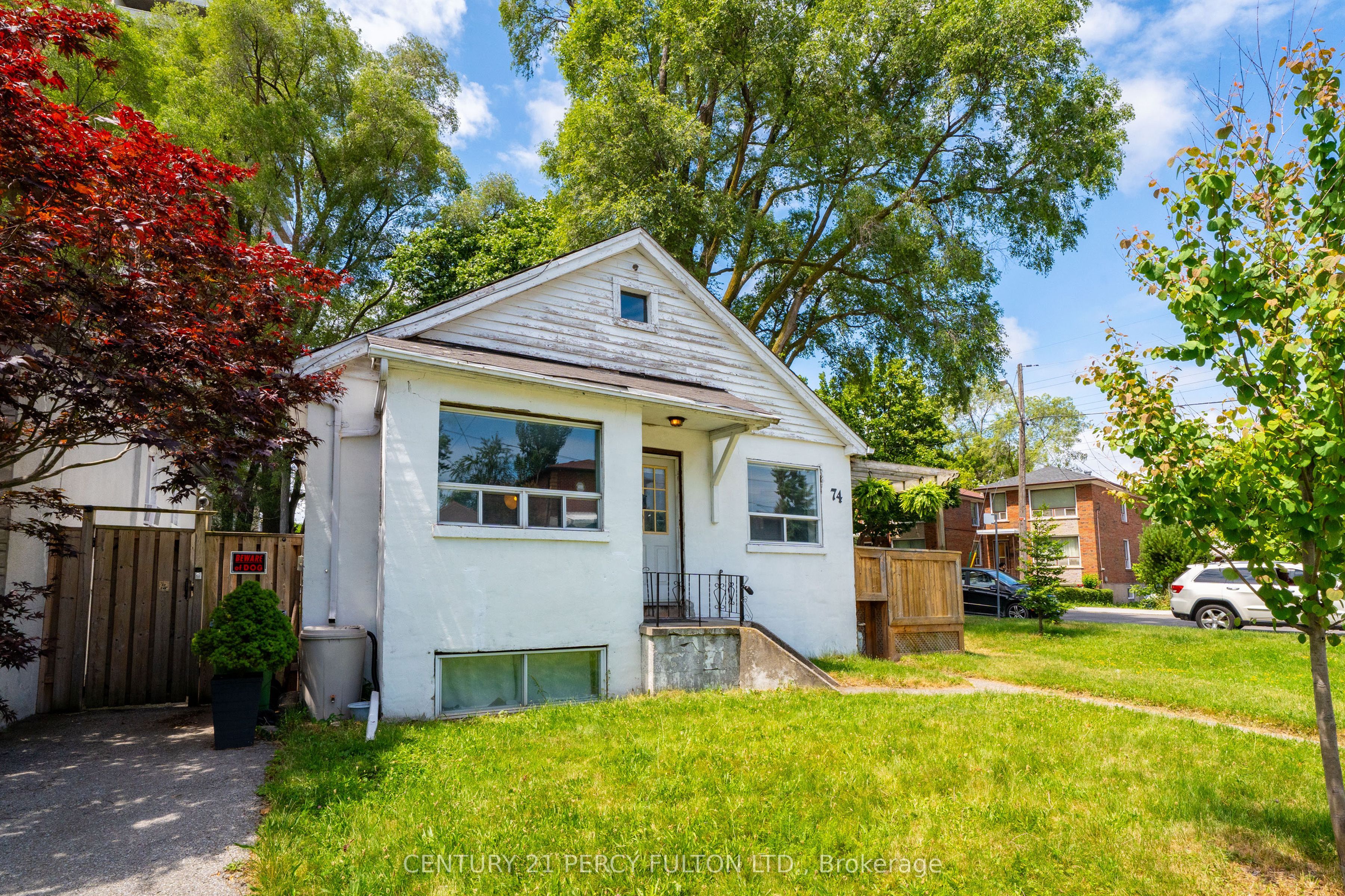 74 St. Dunstan Drive, Toronto, ON M1L 2V5 photo 2
