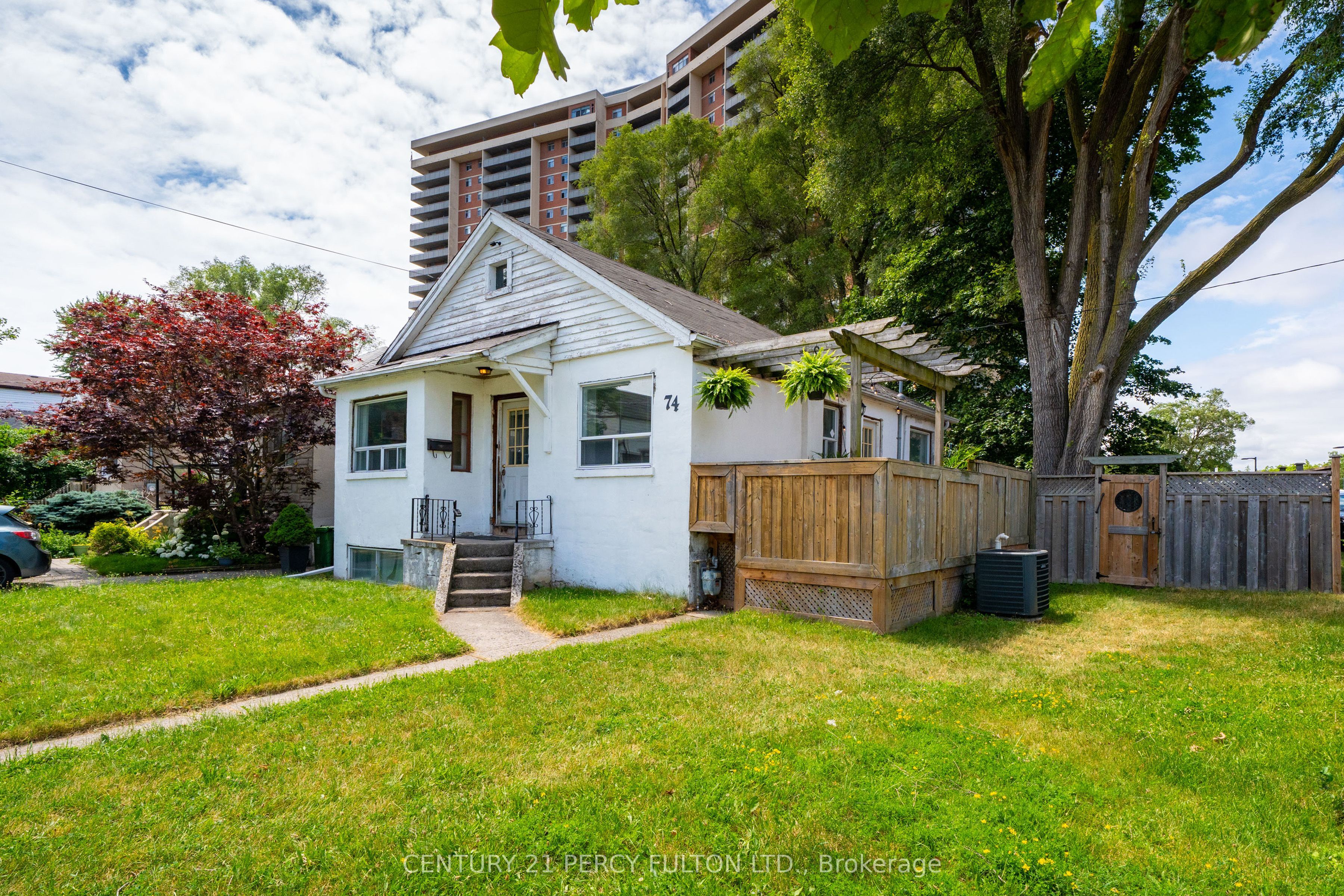 74 St. Dunstan Drive, Toronto, ON M1L 2V5 photo 3