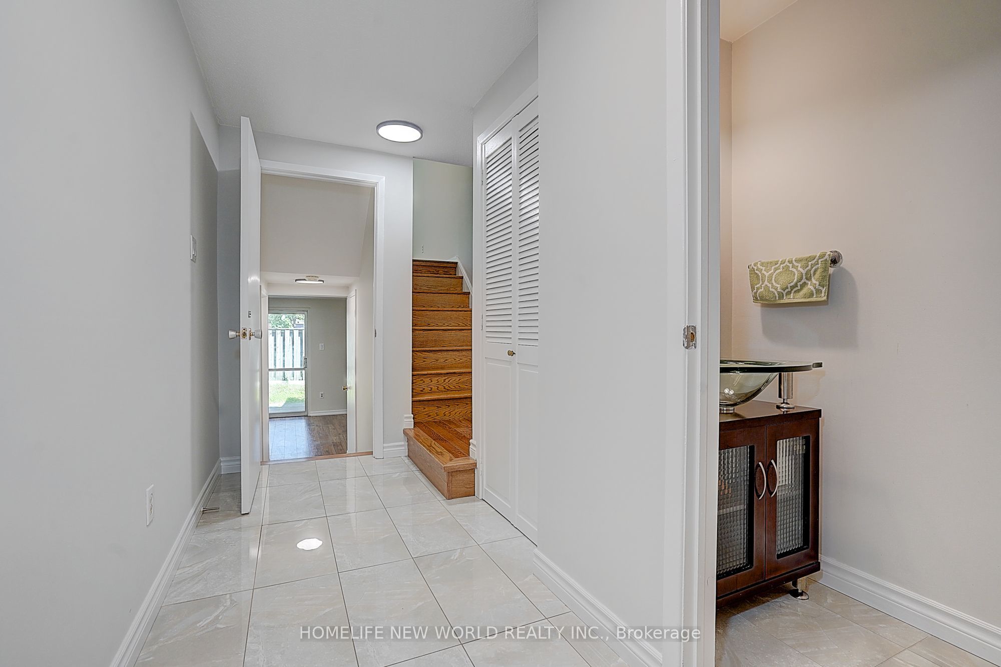 40 Dundalk Drive 46, Toronto, ON M1P 4S3 photo 5