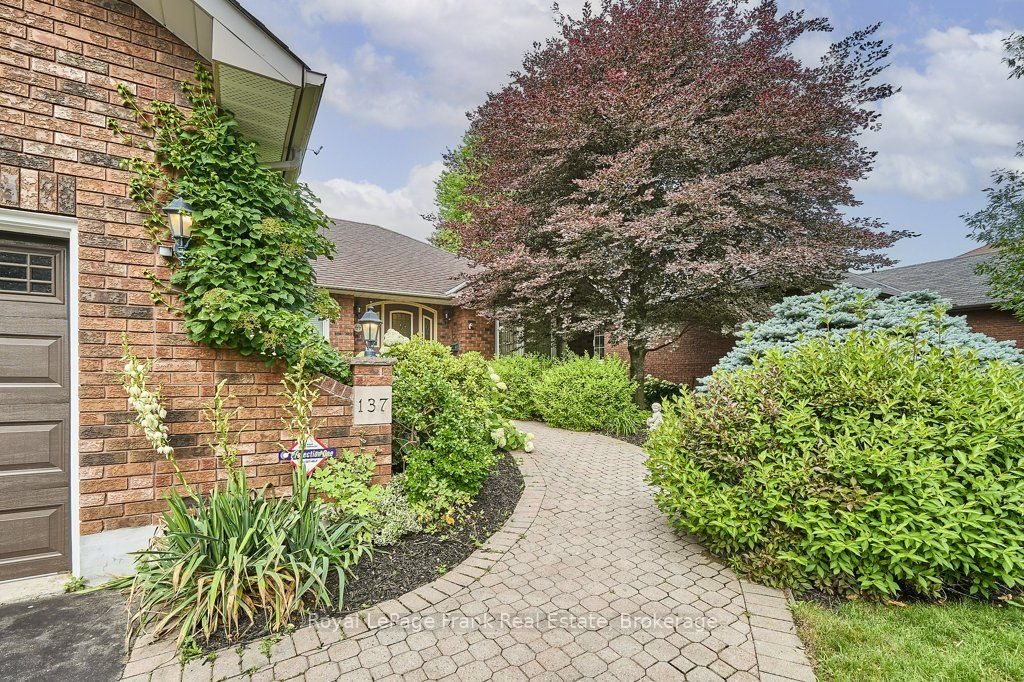 137 Samac Trail, Oshawa, ON L1G 7V9 photo 3