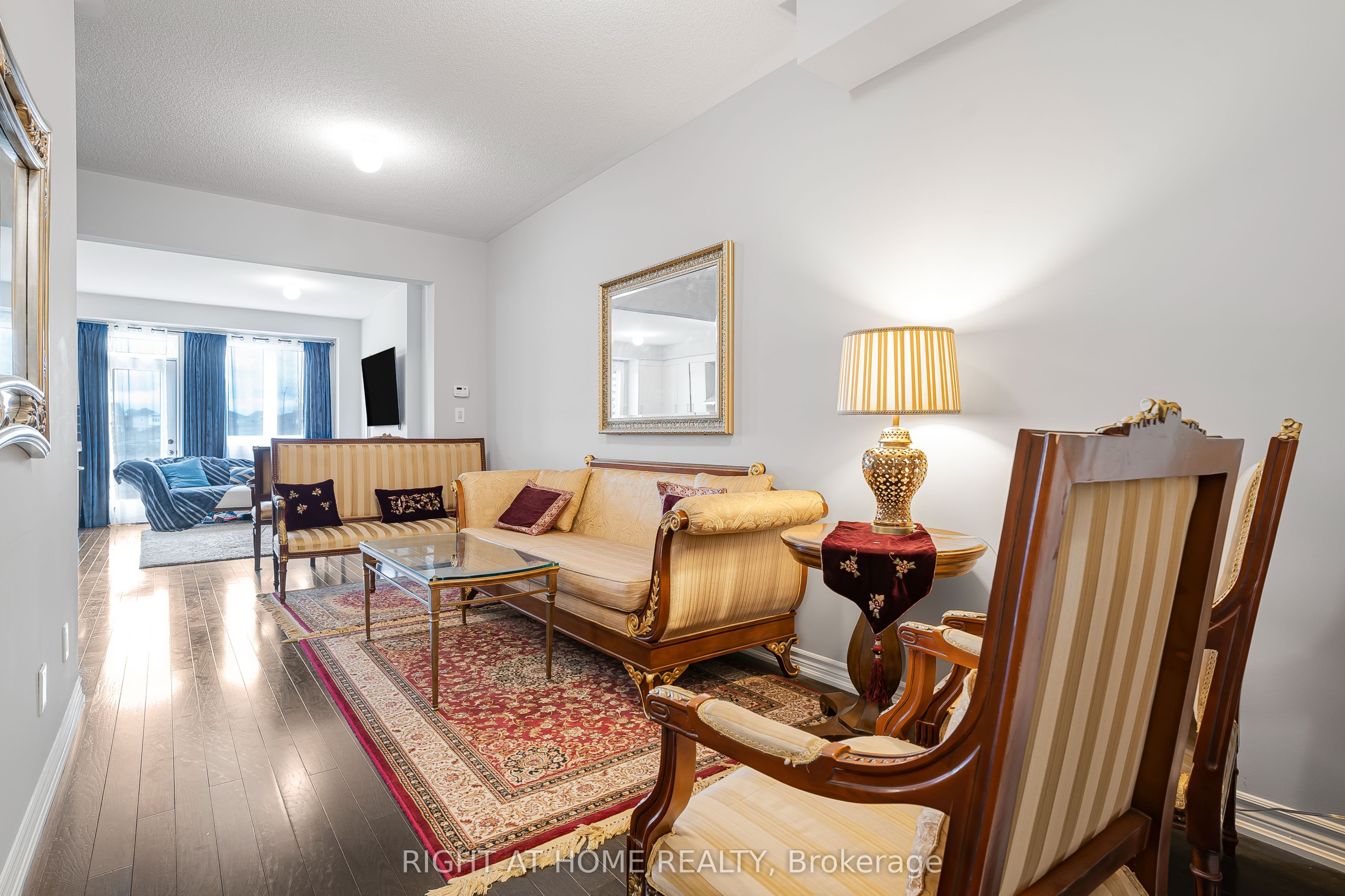 192 Closson Drive, Whitby, ON L1P 0M6 photo 3