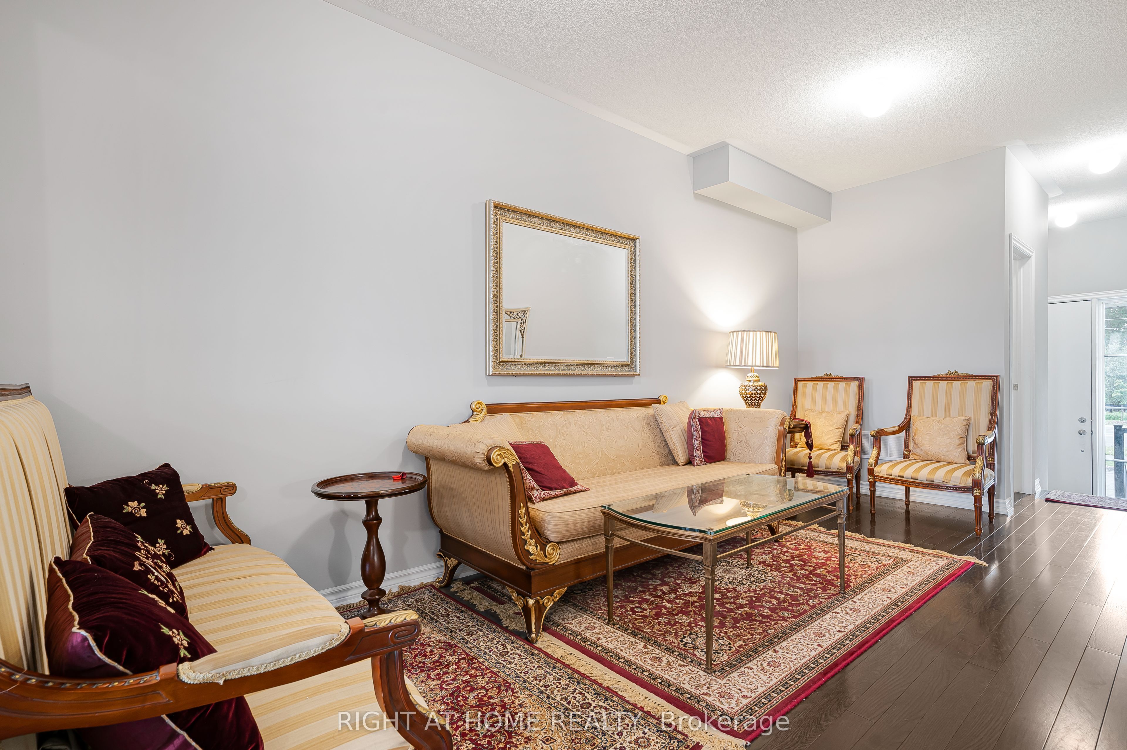 192 Closson Drive, Whitby, ON L1P 0M6 photo 4
