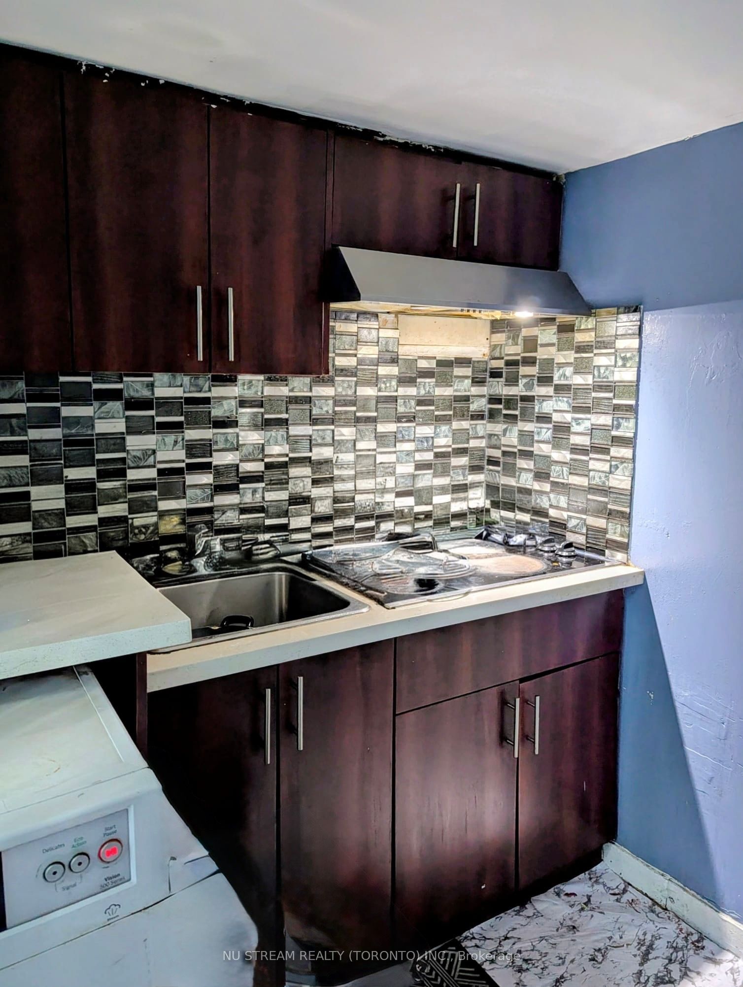 34 Fairwood Crescent, Toronto, ON M1E 3T3 photo 5