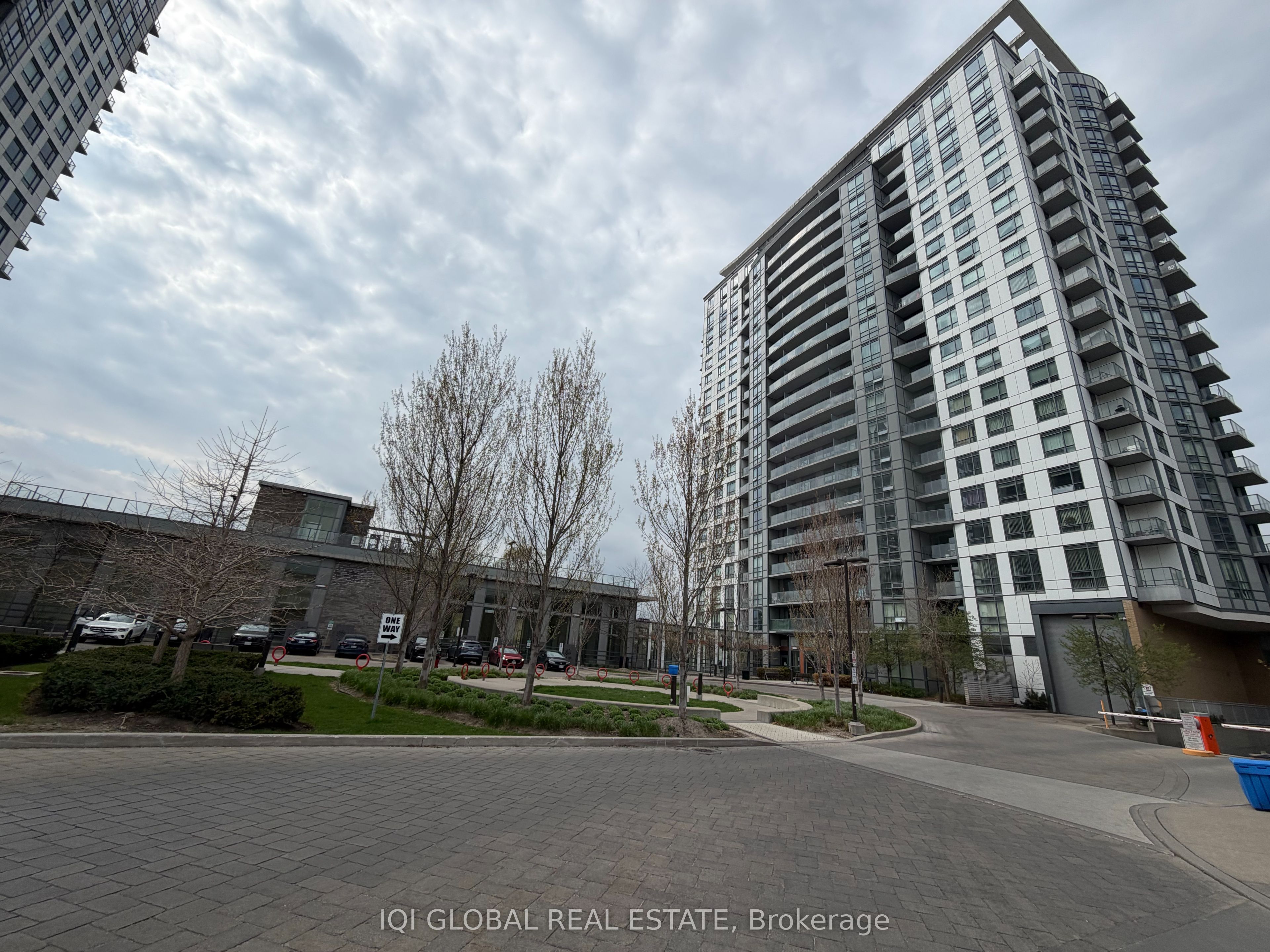 185 Bonis Avenue 310, Toronto, ON M1T 0A4