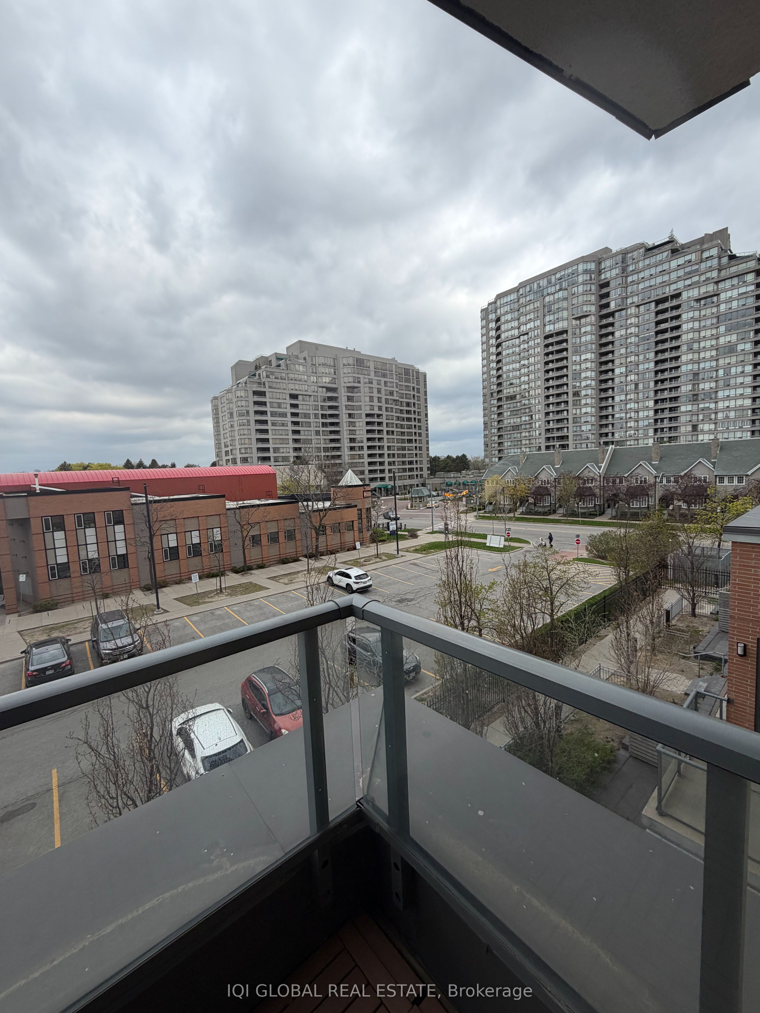 185 Bonis Avenue 310, Toronto, ON M1T 0A4 photo 3